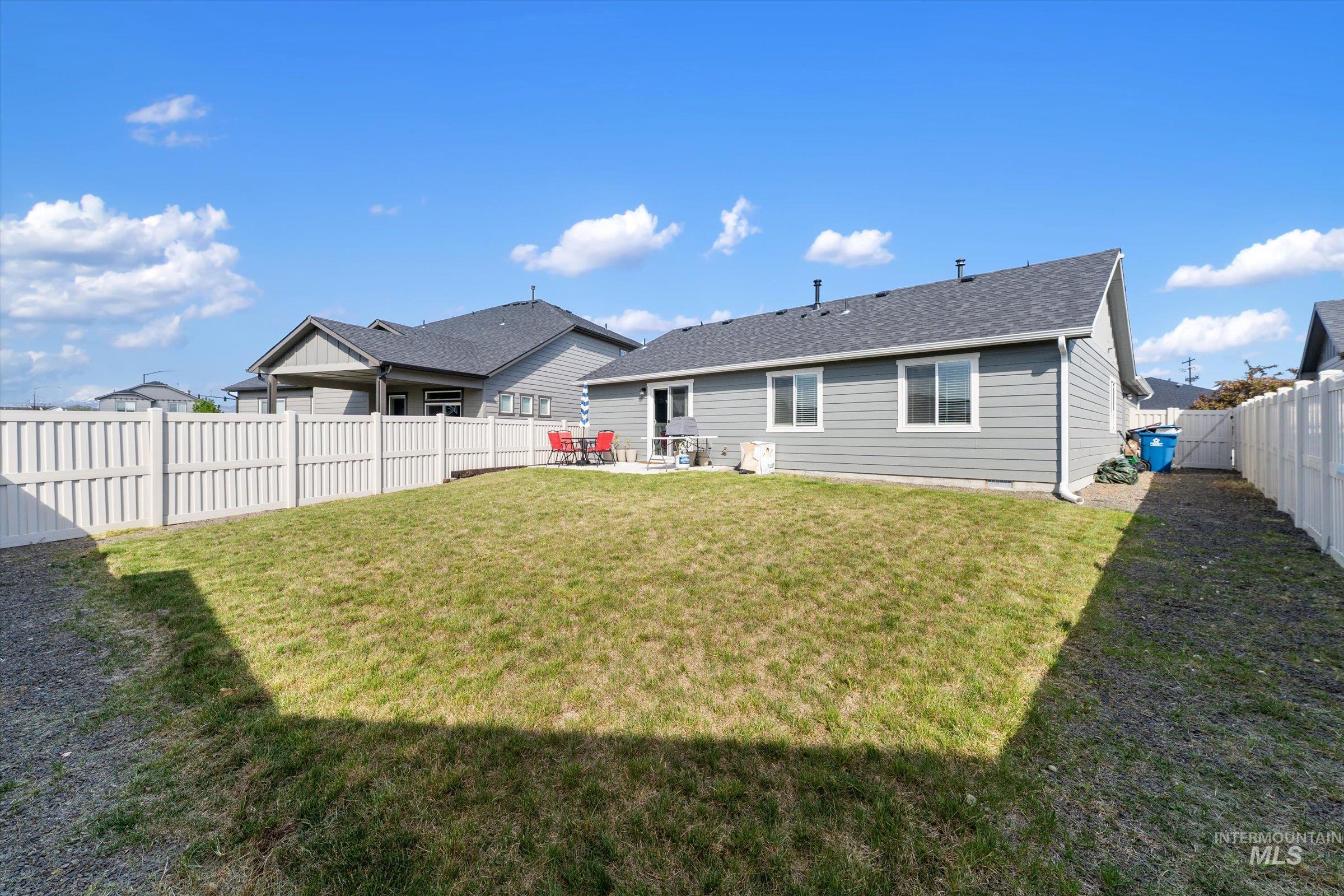 6819 S Maverick Way, Boise, Idaho 83709, 3 Bedrooms, 2 Bathrooms, Residential For Sale, Price $425,000,MLS 98984655