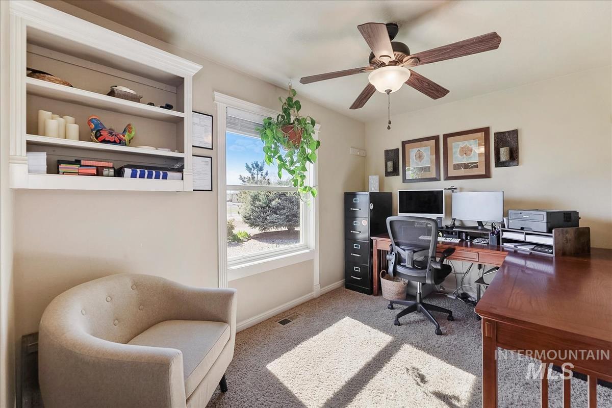 6100 SW Shady Ct., Mountain Home, Idaho 83647, 3 Bedrooms, 2.5 Bathrooms, Residential For Sale, Price $690,000,MLS 98984657