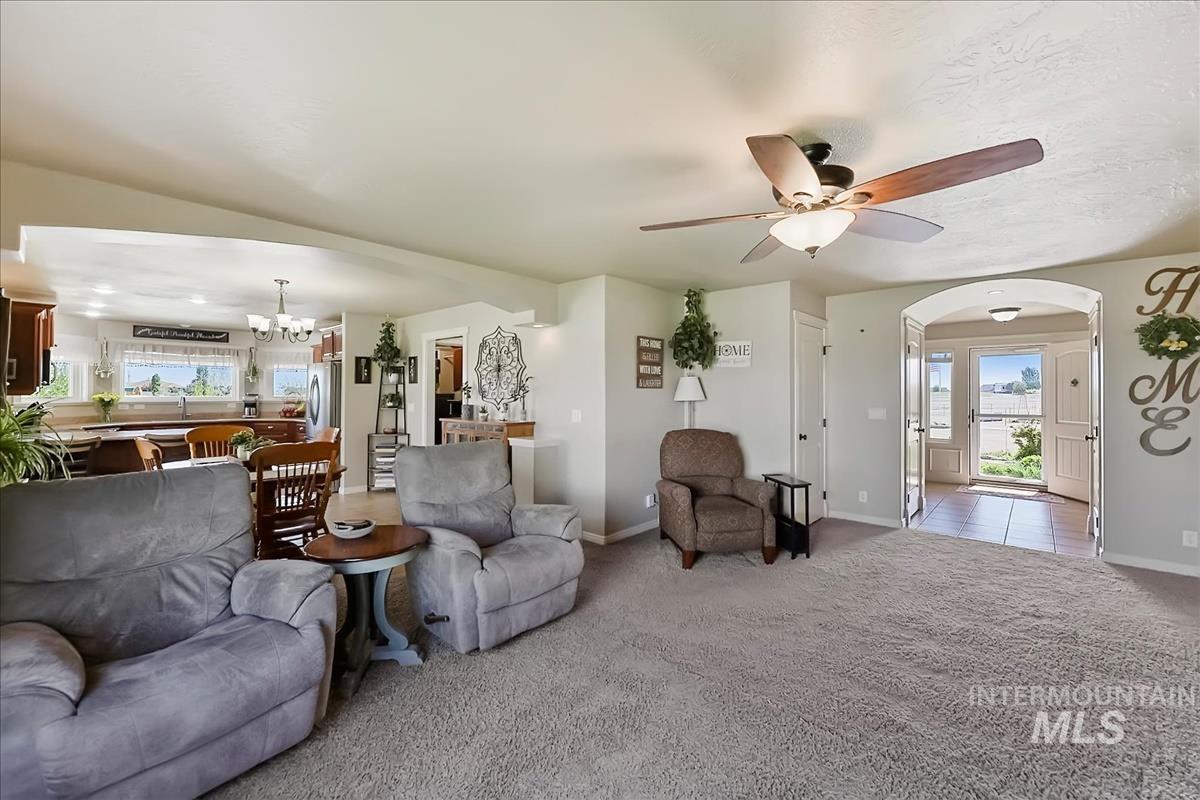 6100 SW Shady Ct., Mountain Home, Idaho 83647, 3 Bedrooms, 2.5 Bathrooms, Residential For Sale, Price $690,000,MLS 98984657