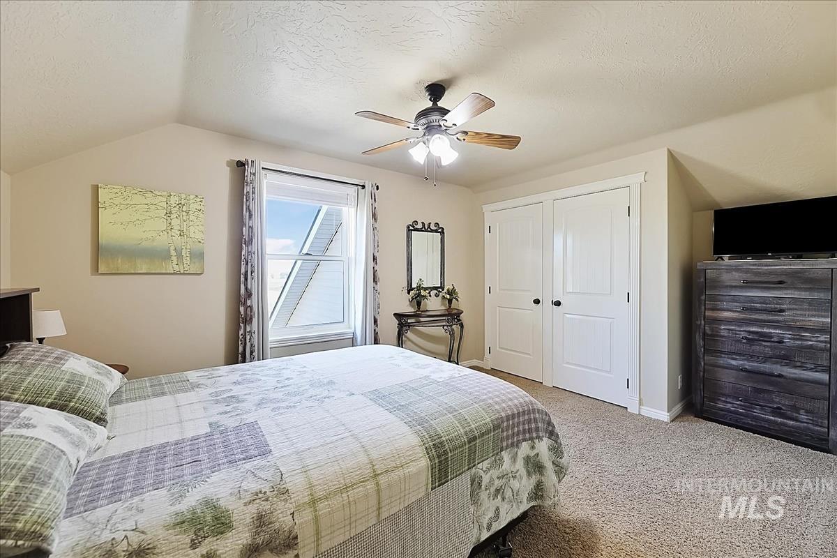 6100 SW Shady Ct., Mountain Home, Idaho 83647, 3 Bedrooms, 2.5 Bathrooms, Residential For Sale, Price $690,000,MLS 98984657