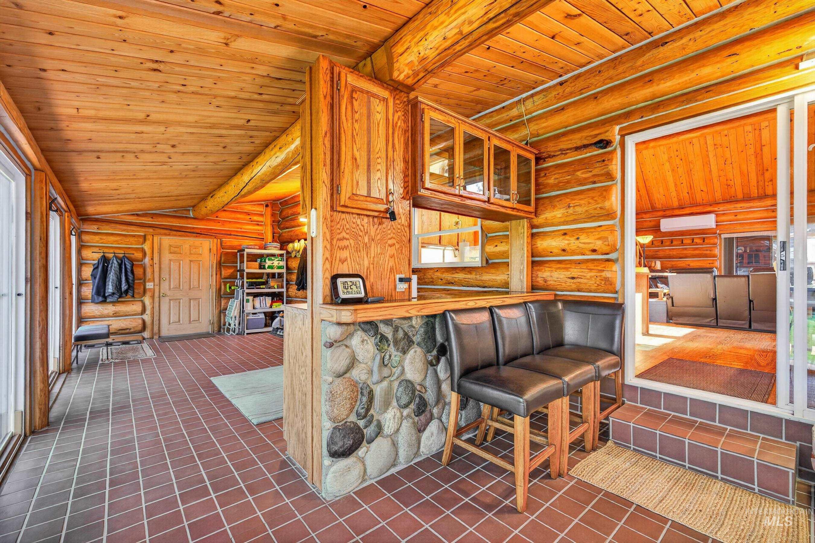215 Doumecq Road, White Bird, Idaho 83554, 2 Bedrooms, 2 Bathrooms, Residential For Sale, Price $850,000,MLS 98984658