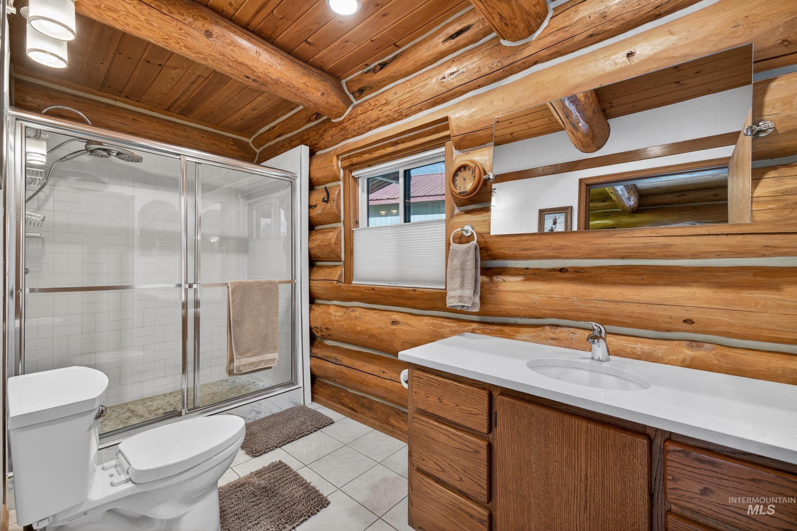 215 Doumecq Road, White Bird, Idaho 83554, 2 Bedrooms, 2 Bathrooms, Residential For Sale, Price $850,000,MLS 98984658