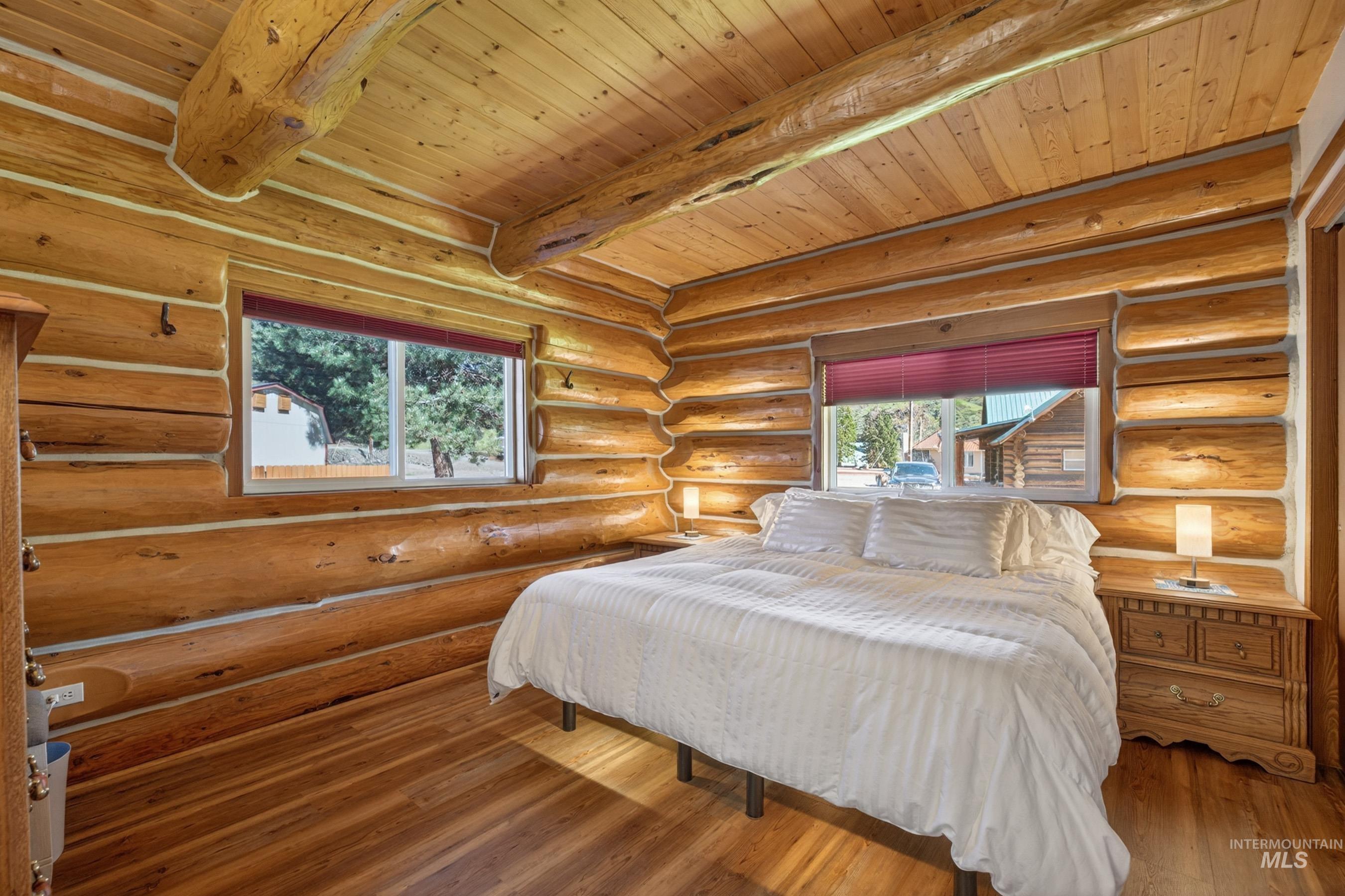 215 Doumecq Road, White Bird, Idaho 83554, 2 Bedrooms, 2 Bathrooms, Residential For Sale, Price $850,000,MLS 98984658