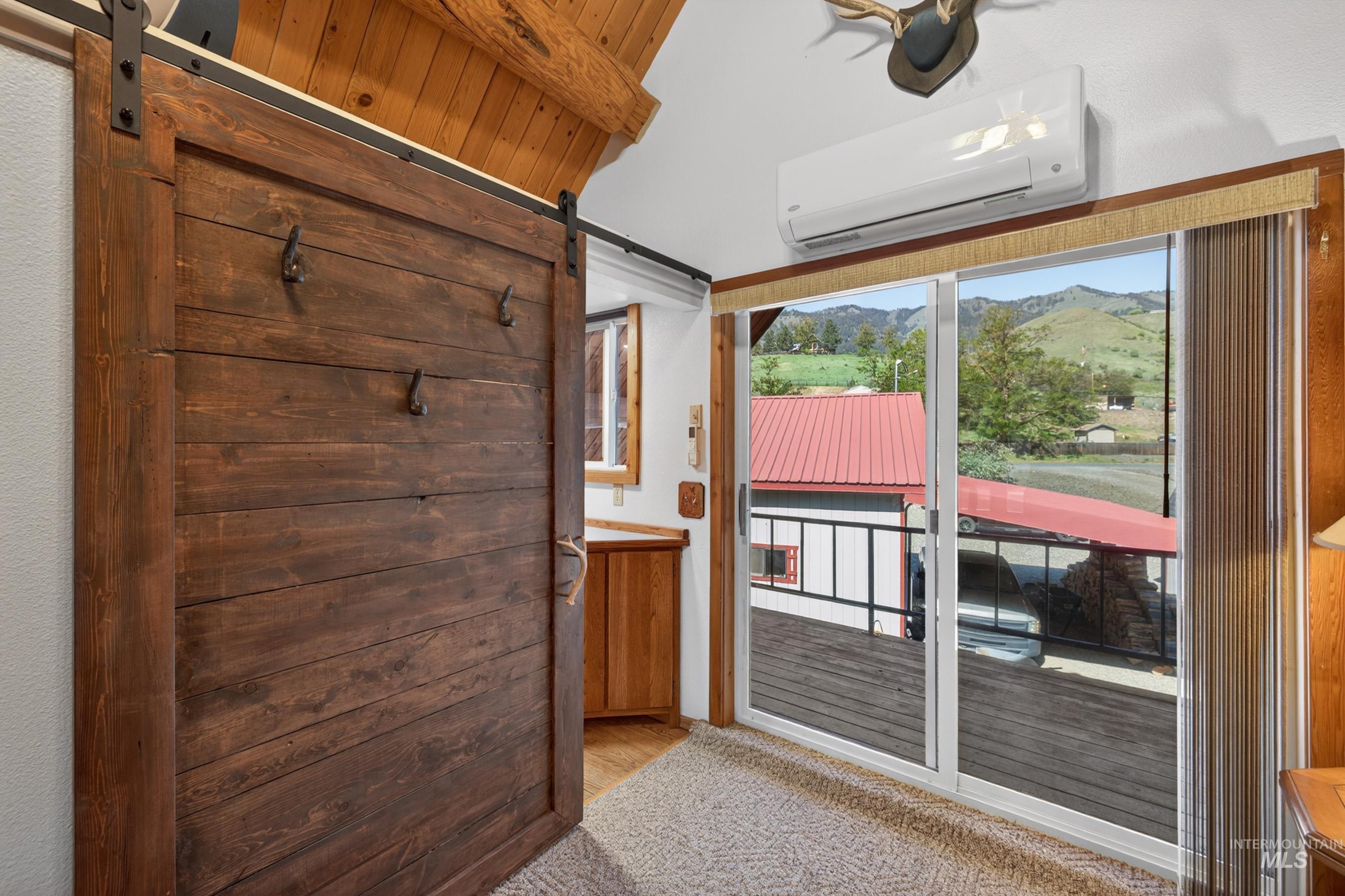 215 Doumecq Road, White Bird, Idaho 83554, 2 Bedrooms, 2 Bathrooms, Residential For Sale, Price $850,000,MLS 98984658