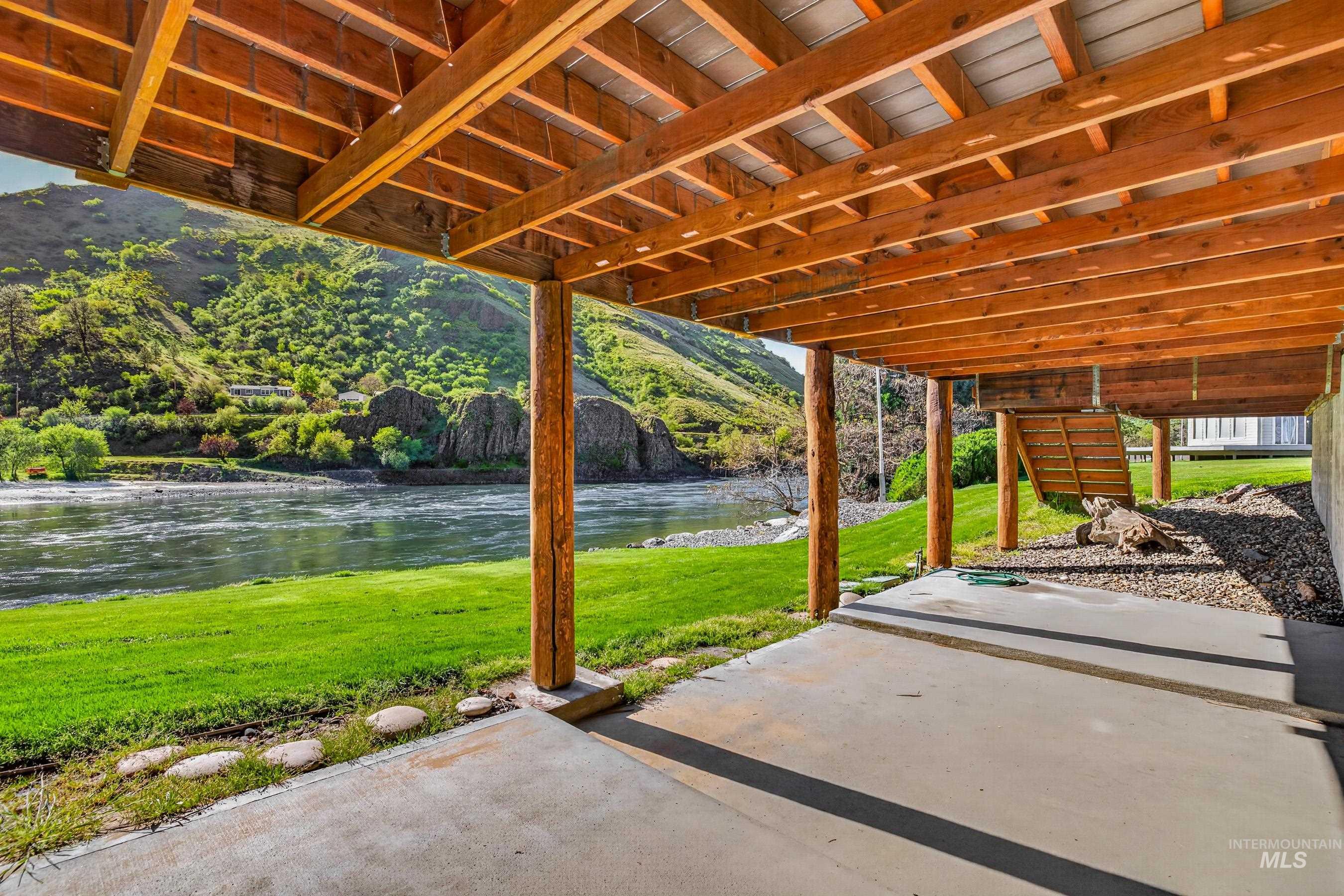 215 Doumecq Road, White Bird, Idaho 83554, 2 Bedrooms, 2 Bathrooms, Residential For Sale, Price $850,000,MLS 98984658