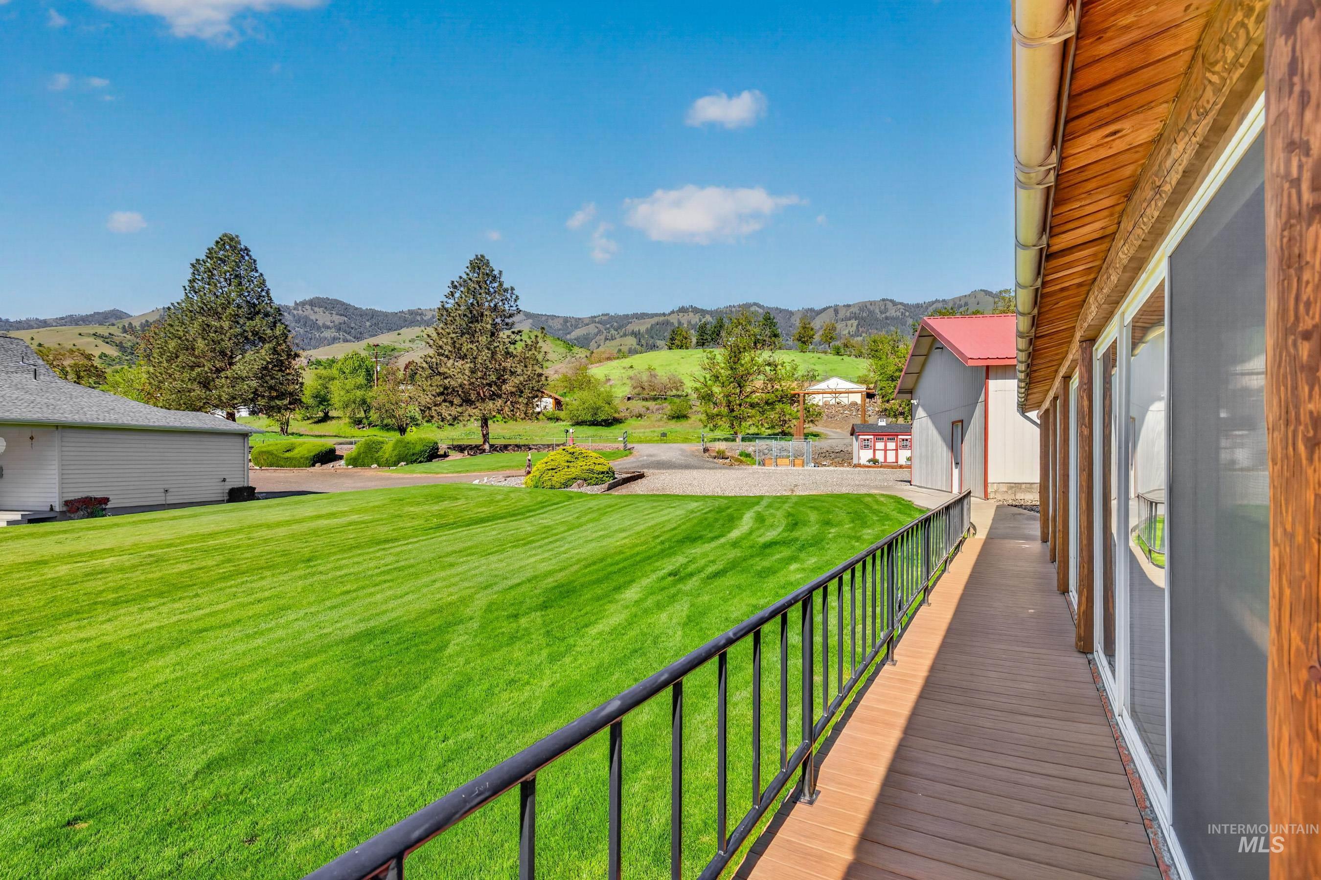 215 Doumecq Road, White Bird, Idaho 83554, 2 Bedrooms, 2 Bathrooms, Residential For Sale, Price $850,000,MLS 98984658