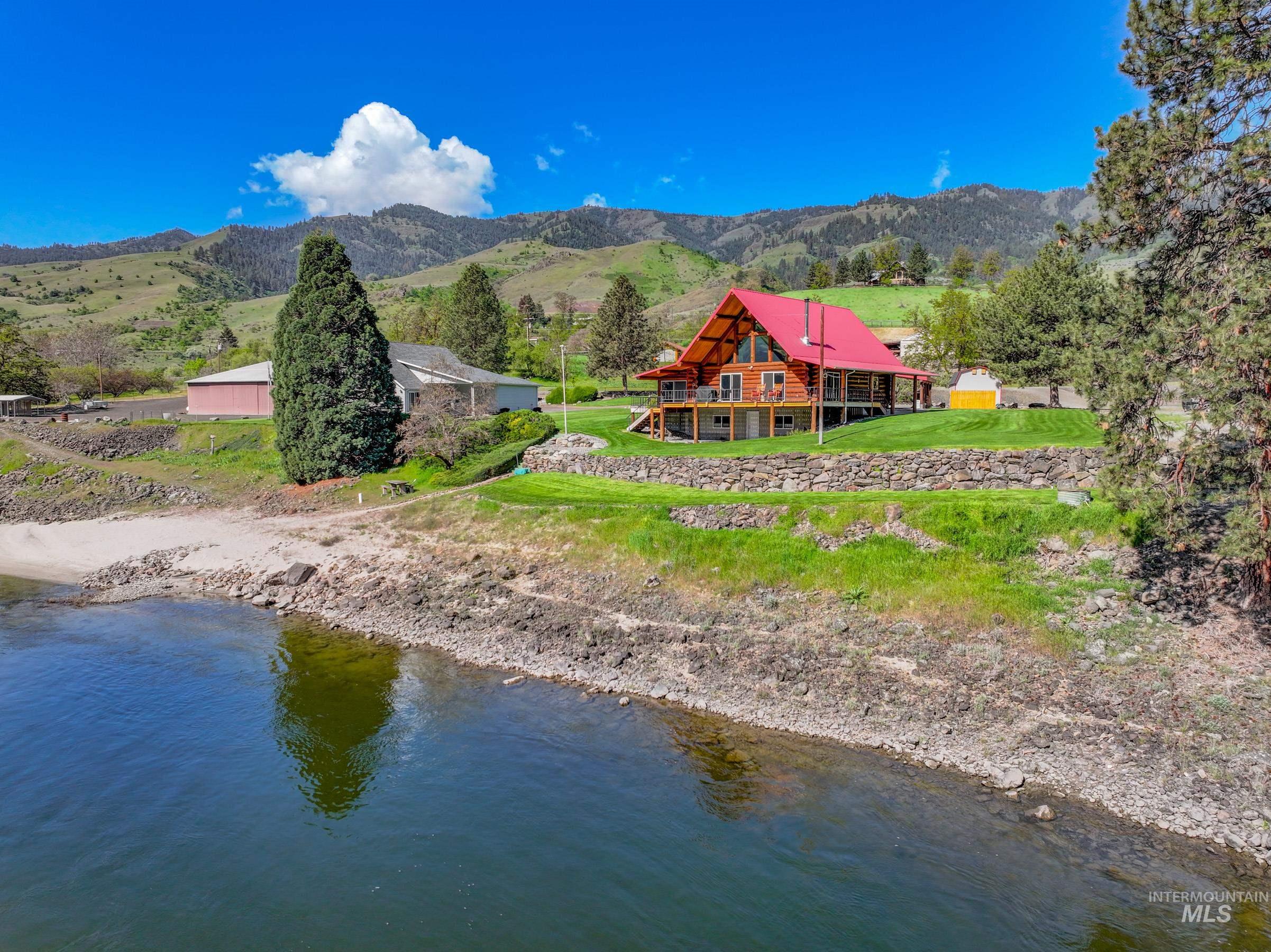 215 Doumecq Road, White Bird, Idaho 83554, 2 Bedrooms, 2 Bathrooms, Residential For Sale, Price $850,000,MLS 98984658