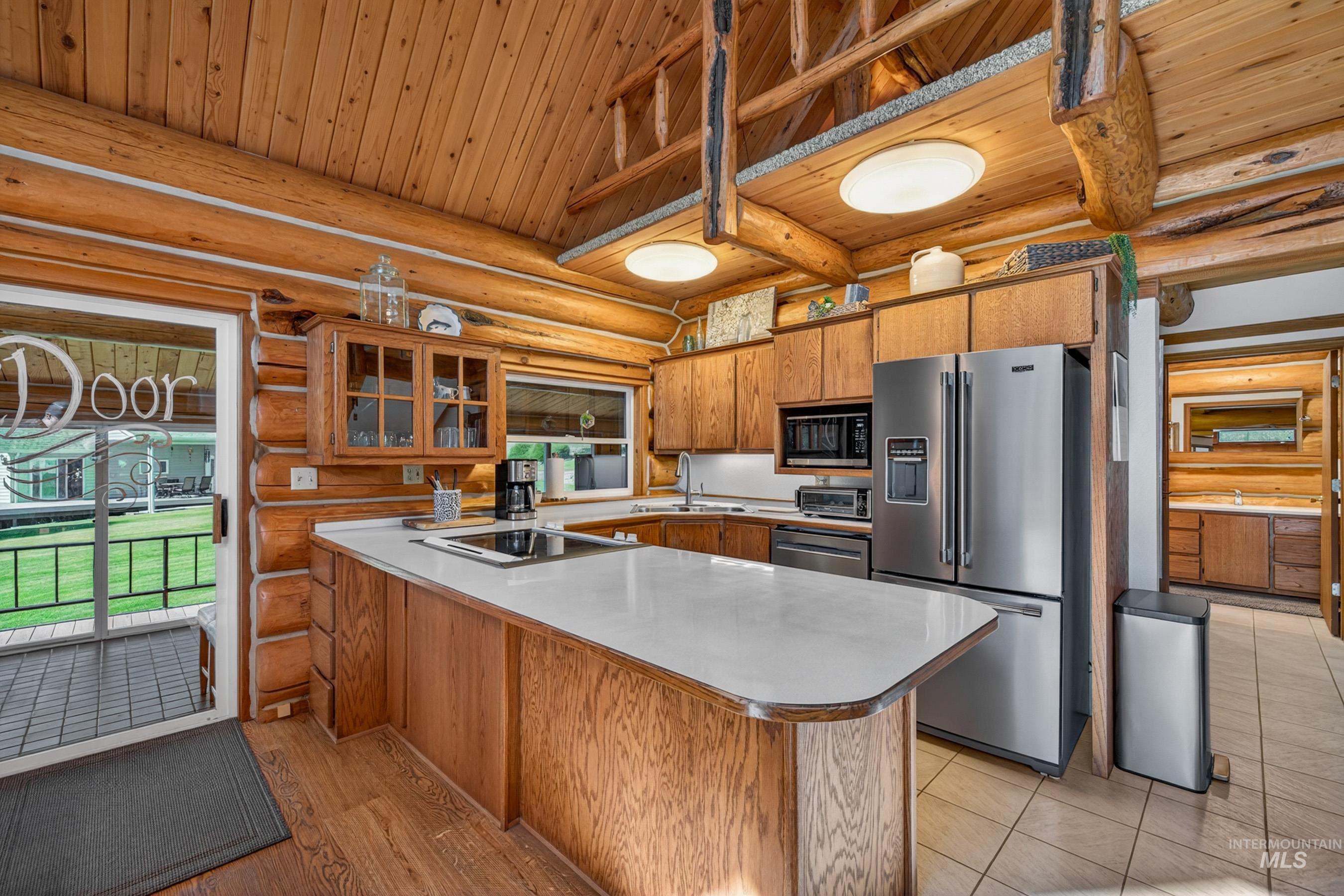 215 Doumecq Road, White Bird, Idaho 83554, 2 Bedrooms, 2 Bathrooms, Residential For Sale, Price $850,000,MLS 98984658