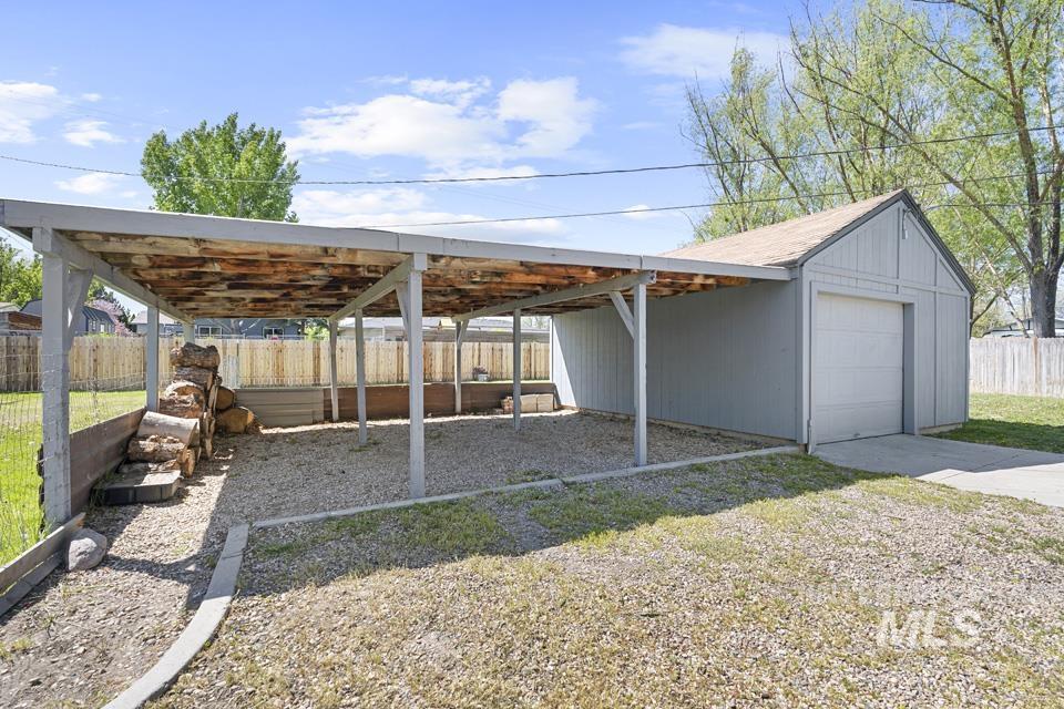 215 W Arizona Ave, Homedale, Idaho 83628-0000, 3 Bedrooms, 1 Bathroom, Residential For Sale, Price $275,000,MLS 98984659