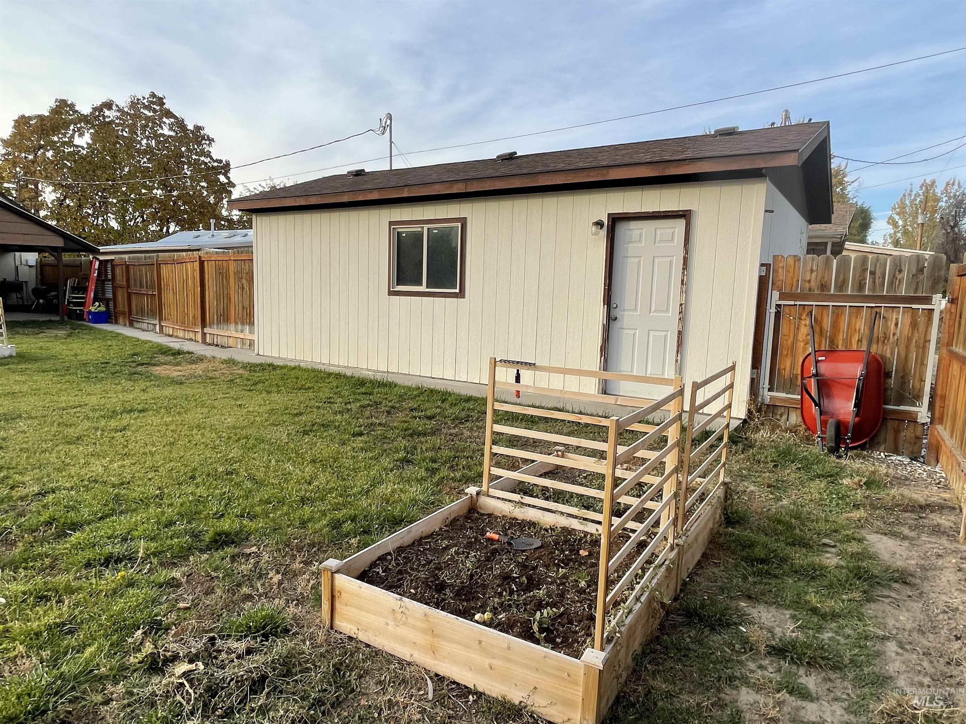 718 S Colorado Ave, Fruitland, Idaho 83619, 2 Bedrooms, 1 Bathroom, Residential For Sale, Price $224,999,MLS 98984660
