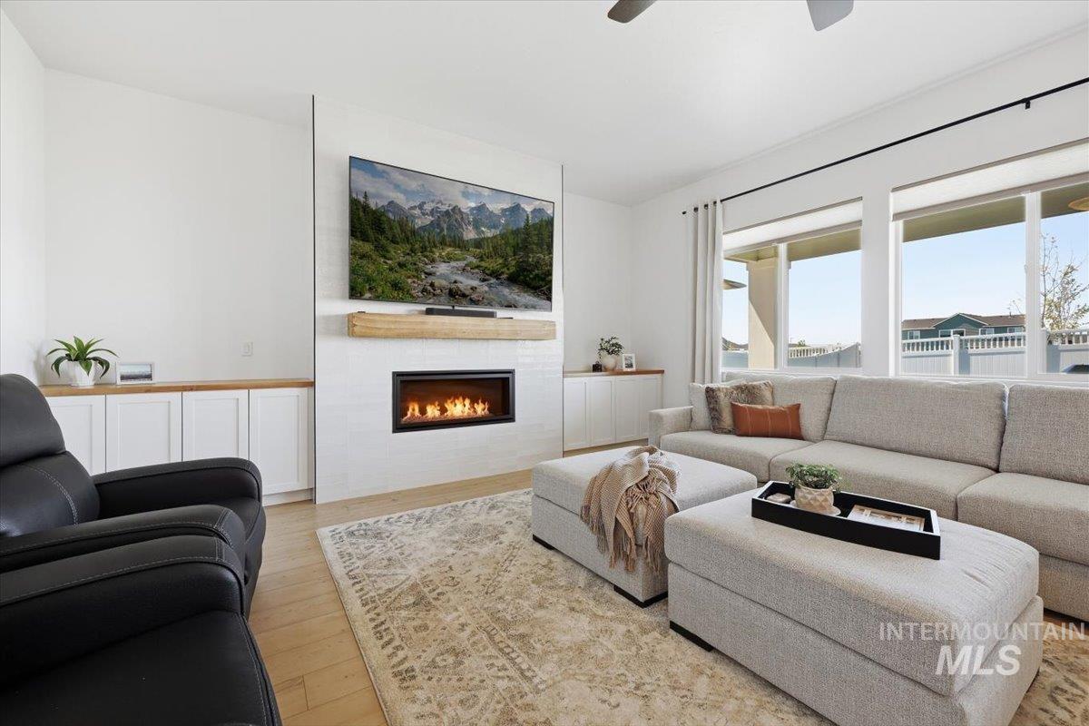 15097 Steel Cloud Ave, Caldwell, Idaho 83607, 4 Bedrooms, 3 Bathrooms, Residential For Sale, Price $643,900,MLS 98984661