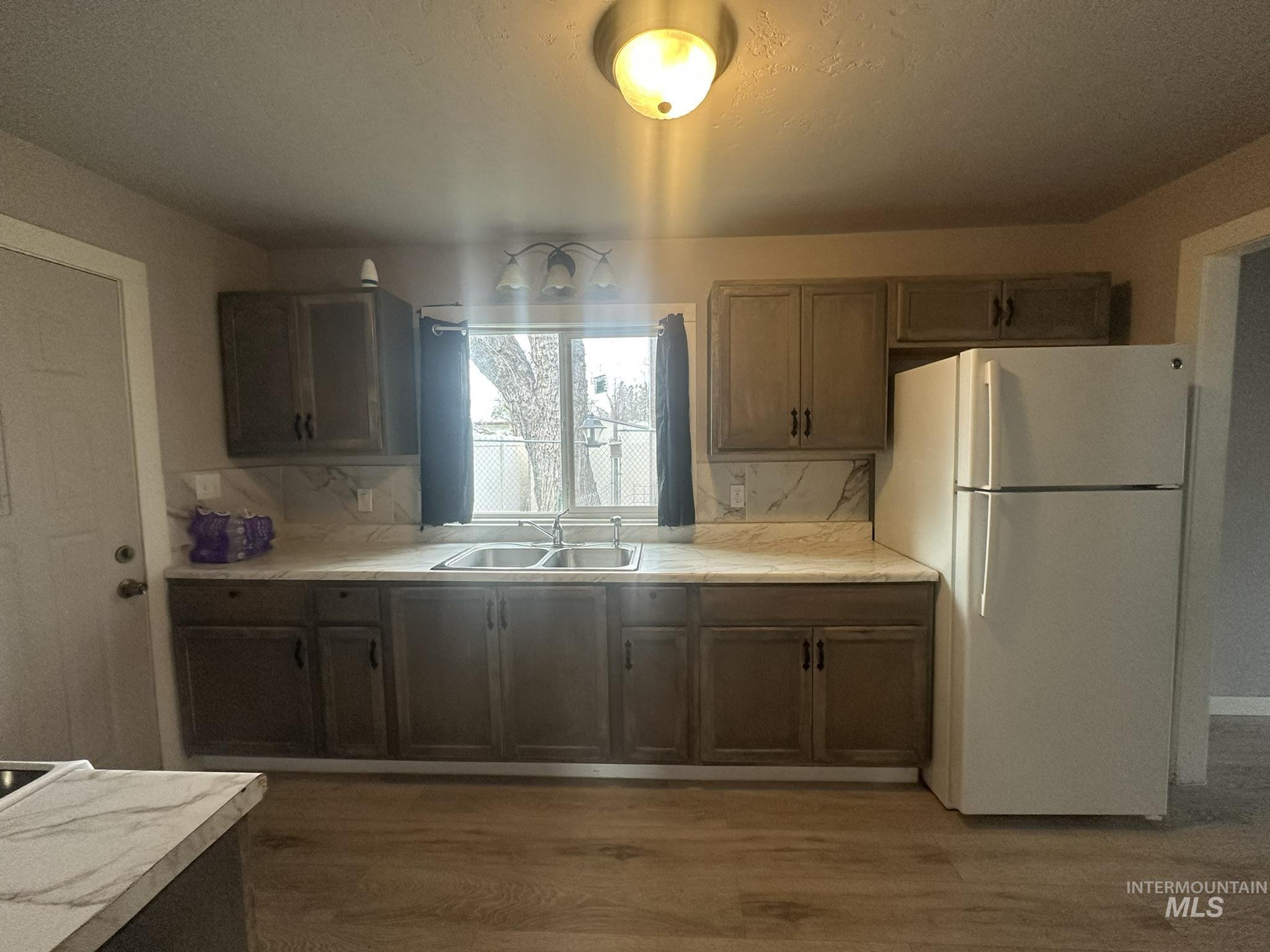 811 E Liberty, Weiser, Idaho 83672, 2 Bedrooms, 1 Bathroom, Residential For Sale, Price $212,900,MLS 98984665