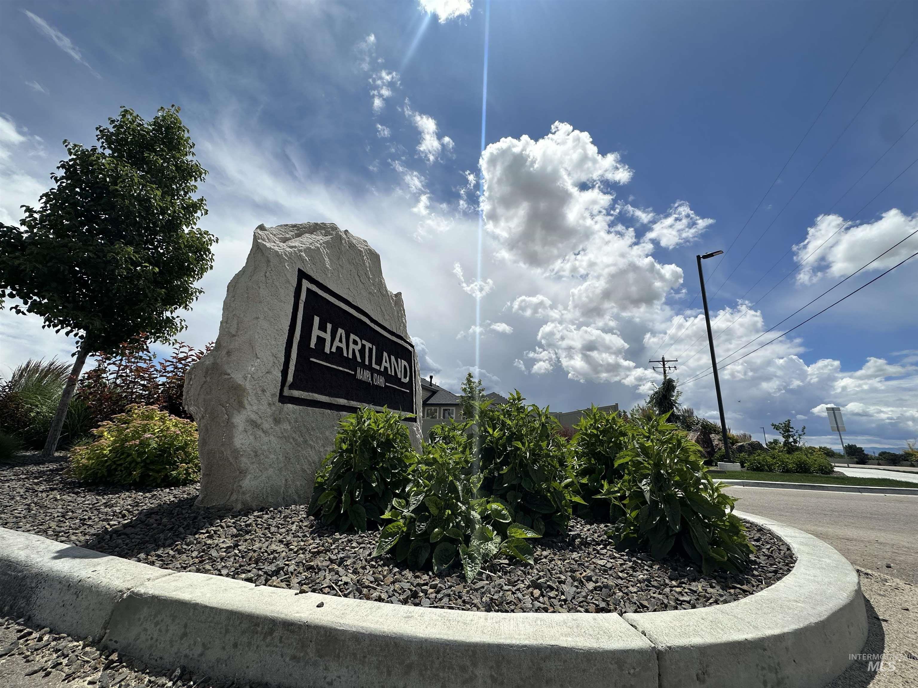 8833 E Hyacinth St, Nampa, Idaho 83687, 3 Bedrooms, 3.5 Bathrooms, Residential For Sale, Price $864,900, 98984666