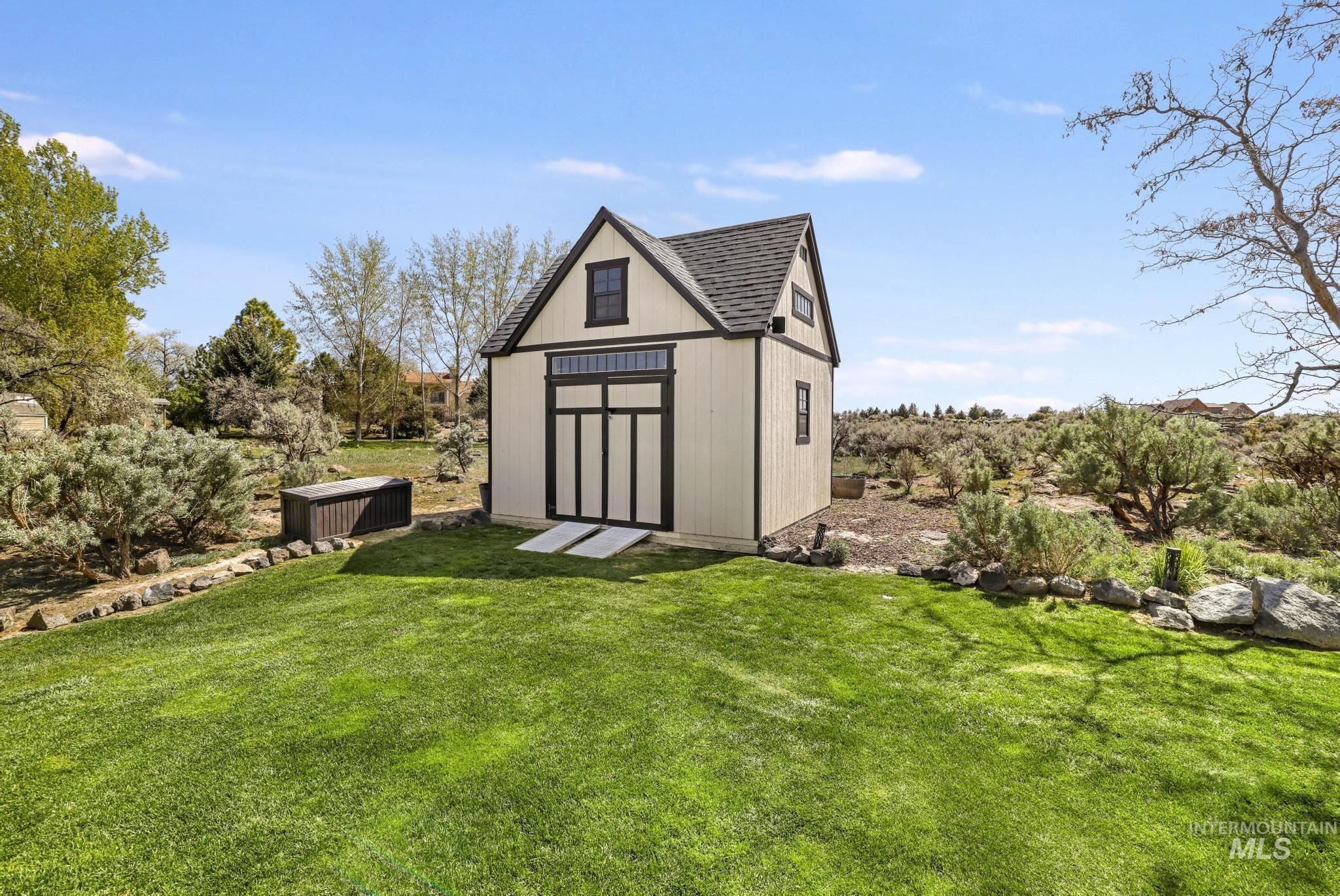 4152 N Meadow Ridge Cir, Twin Falls, Idaho 83301-8145, 3 Bedrooms, 2 Bathrooms, Residential For Sale, Price $824,995,MLS 98984669