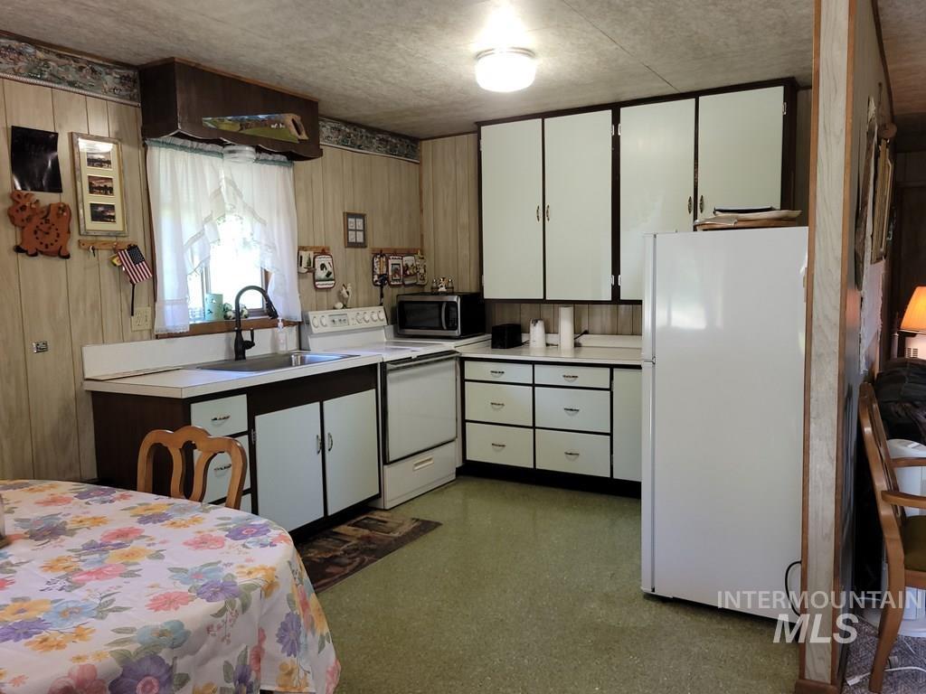 607/11 S Main Street, Cascade, Idaho 83611, Business/Commercial For Sale, Price $499,000, 98984671