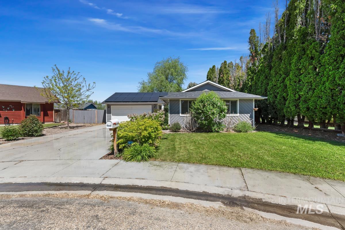 2715 Twilight St, Caldwell, Idaho 83605, 3 Bedrooms, 2 Bathrooms, Residential For Sale, Price $347,900,MLS 98984675