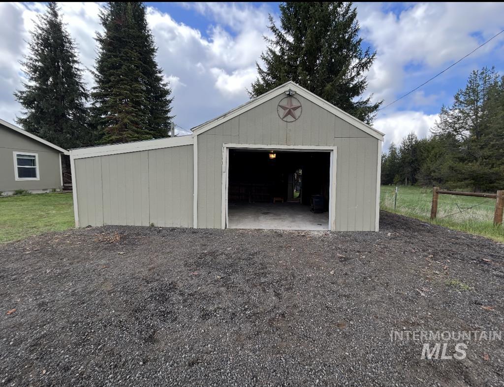 35 Atkin Lane, Cascade, Idaho 83611, 2 Bedrooms, 2 Bathrooms, Residential For Sale, Price $495,900,MLS 98984676