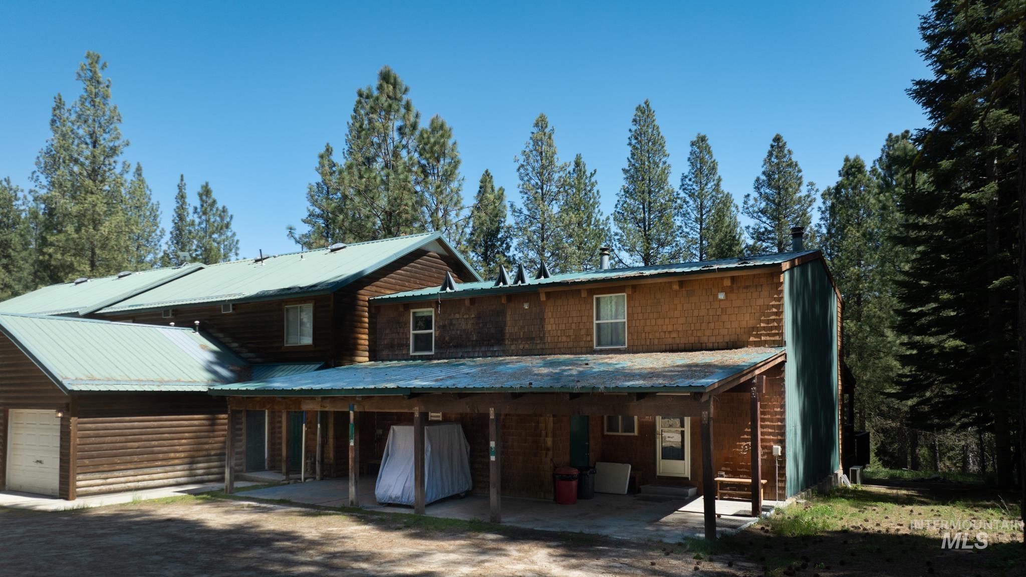 33 Sunrise Drive, Garden Valley, Idaho 83622, 2 Bedrooms, 1.5 Bathrooms, Residential For Sale, Price $349,988,MLS 98984677