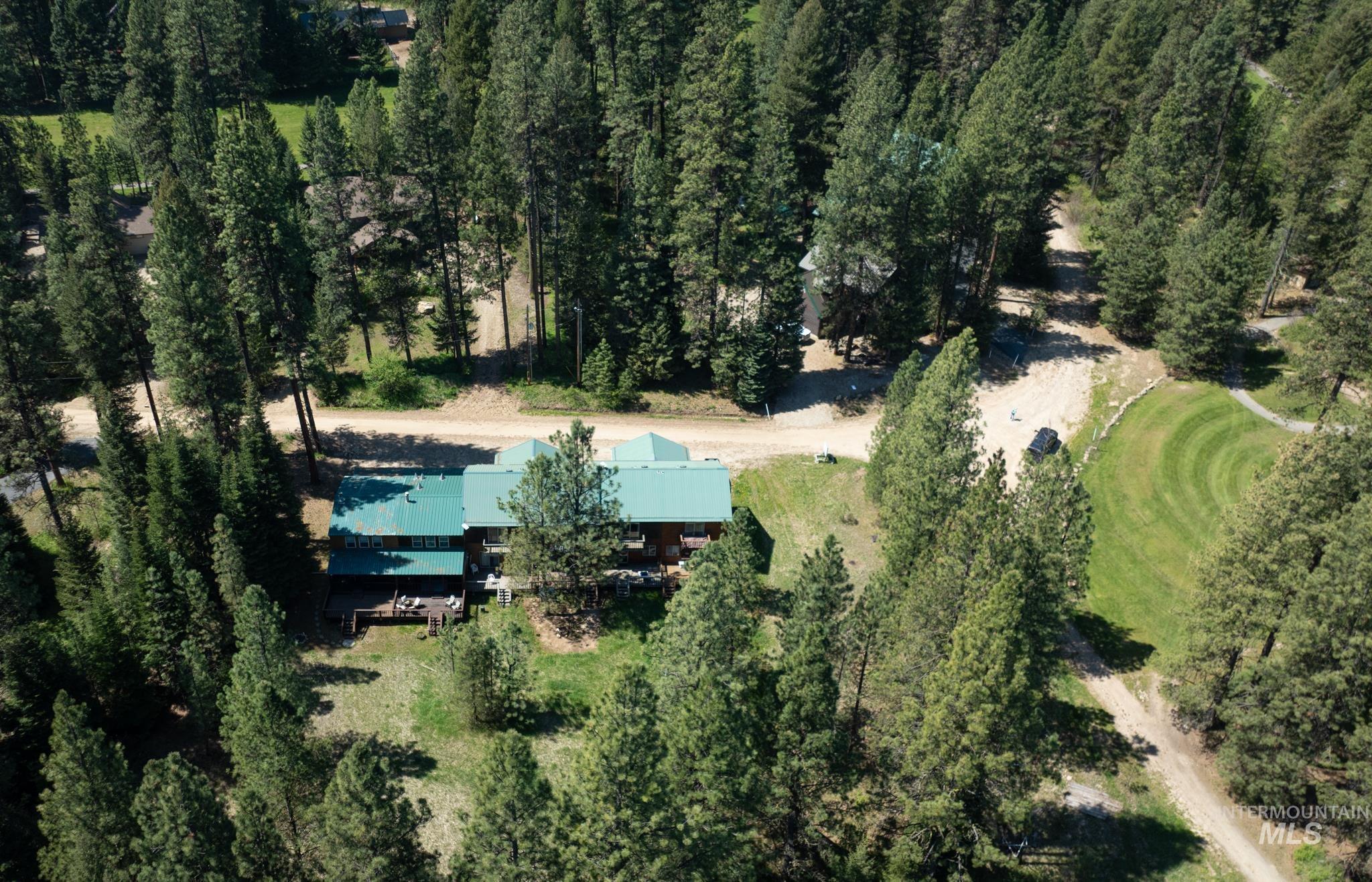 33 Sunrise Drive, Garden Valley, Idaho 83622, 2 Bedrooms, 1.5 Bathrooms, Residential For Sale, Price $349,988,MLS 98984677