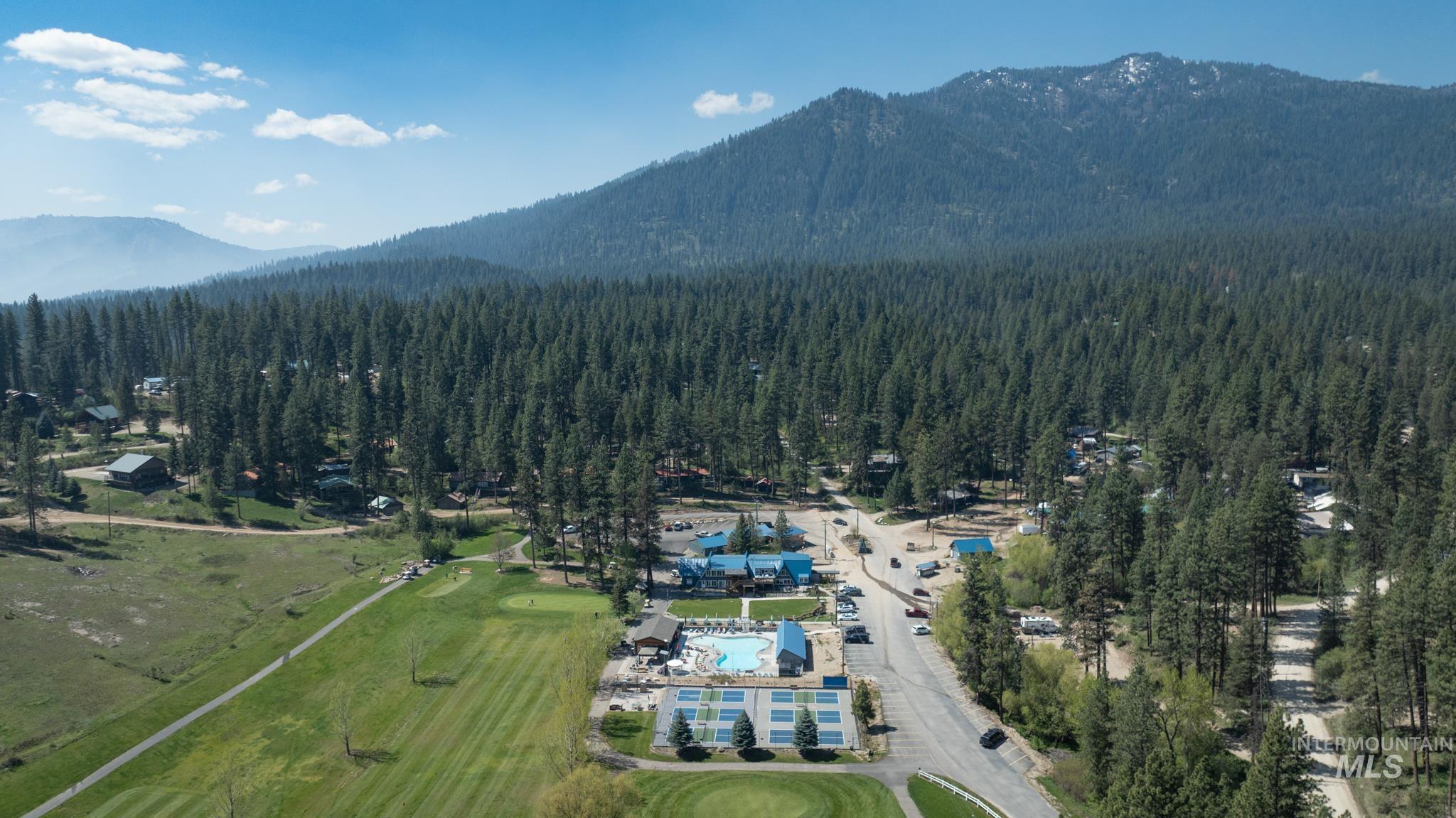 33 Sunrise Drive, Garden Valley, Idaho 83622, 2 Bedrooms, 1.5 Bathrooms, Residential For Sale, Price $349,988,MLS 98984677