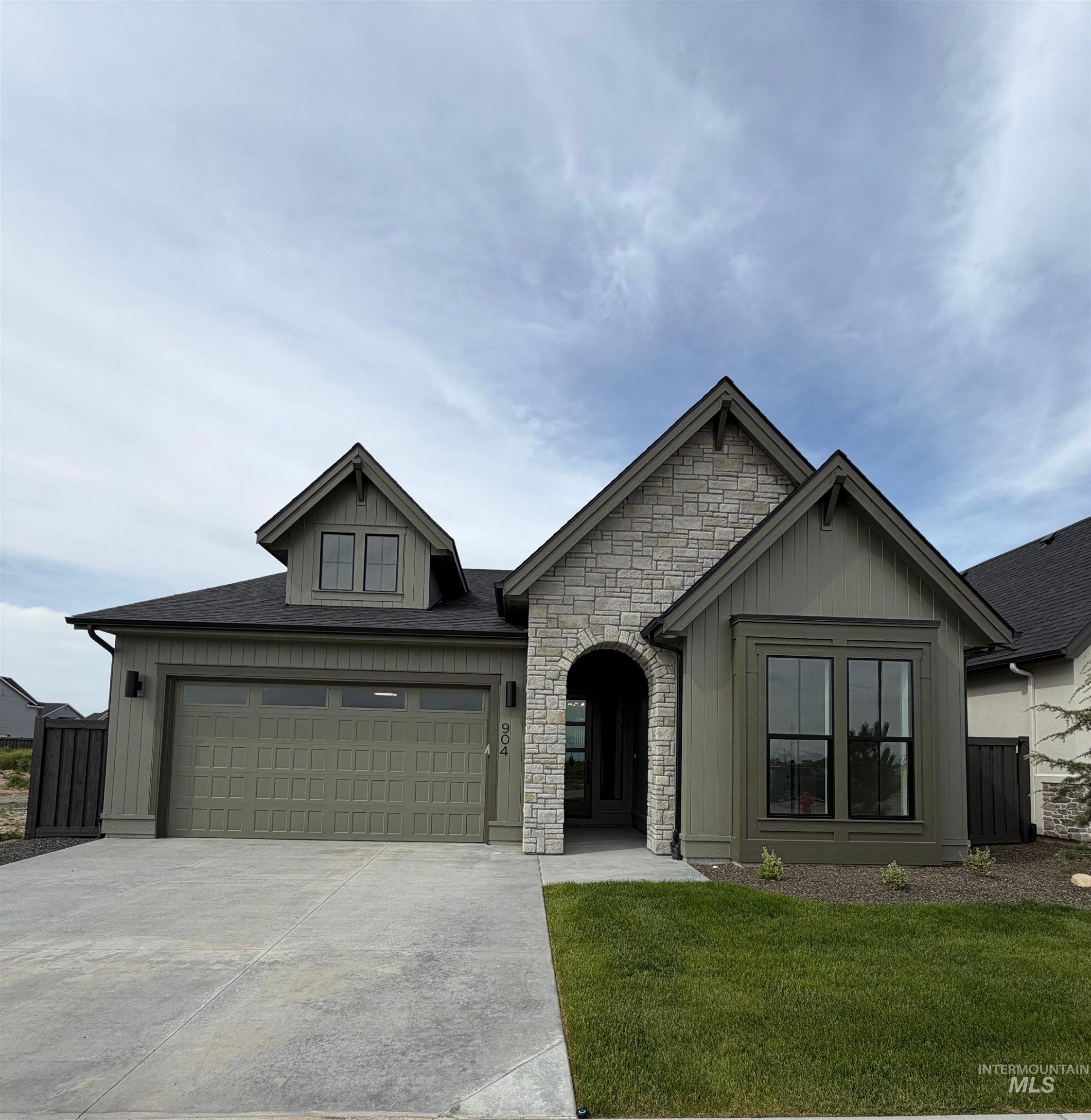 904 E Escalation St, Meridian, Idaho 83642, 3 Bedrooms, 2.5 Bathrooms, Residential For Sale, Price $689,777,MLS 98984681