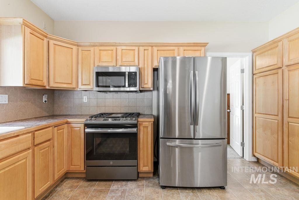 5292 N Bach Pl., Meridian, Idaho 83646, 4 Bedrooms, 3 Bathrooms, Residential For Sale, Price $529,000, 98984683
