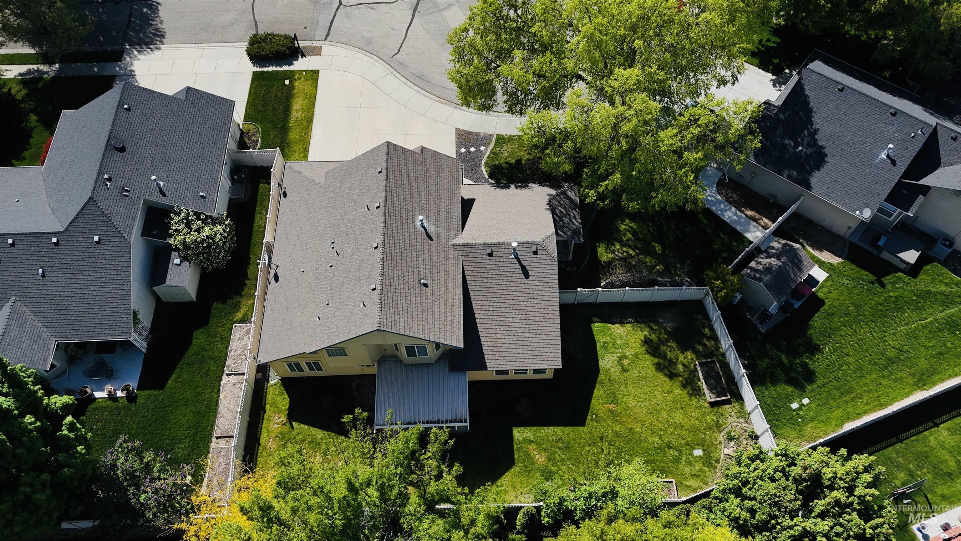 5292 N Bach Pl., Meridian, Idaho 83646, 4 Bedrooms, 3 Bathrooms, Residential For Sale, Price $535,000,MLS 98984683
