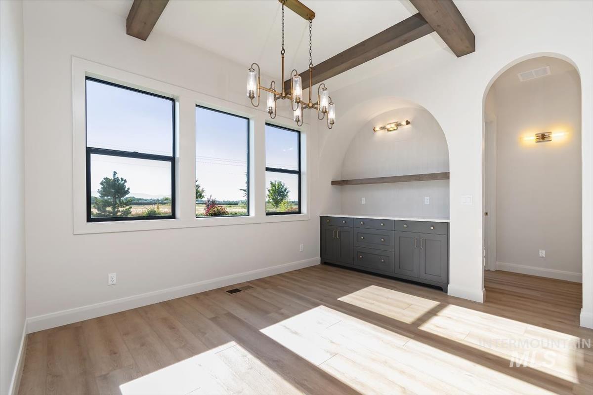2200 N Palaestra Ave, Eagle, Idaho 83616, 3 Bedrooms, 2 Bathrooms, Residential For Sale, Price $949,900, 98984685