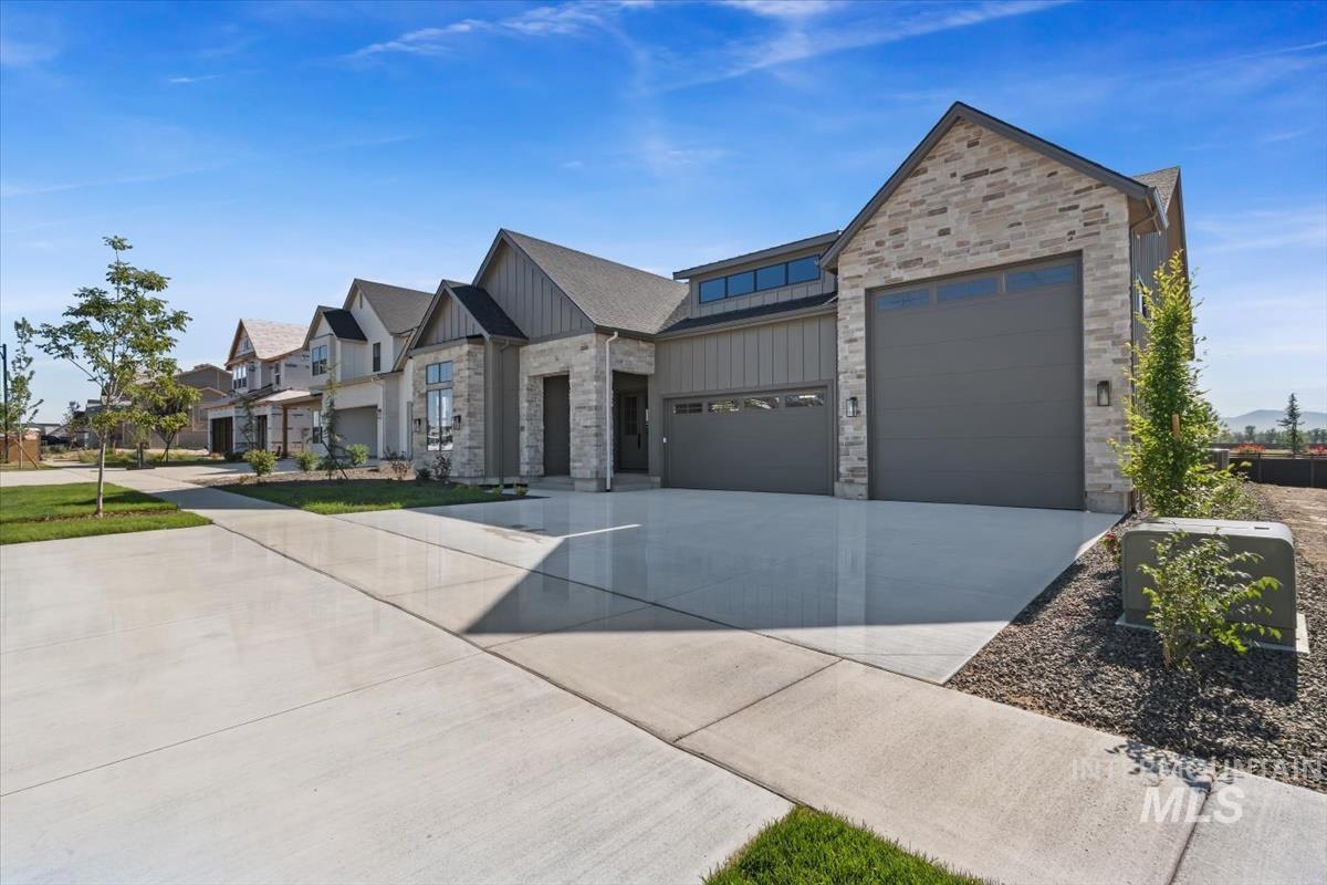 2200 N Palaestra Ave, Eagle, Idaho 83616, 3 Bedrooms, 2 Bathrooms, Residential For Sale, Price $949,900, 98984685