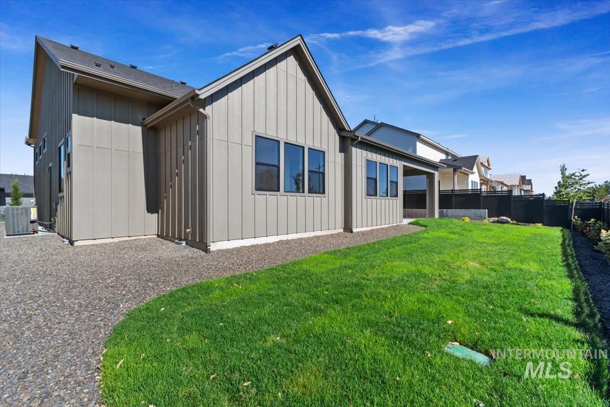2200 N Palaestra Ave, Eagle, Idaho 83616, 3 Bedrooms, 2 Bathrooms, Residential For Sale, Price $974,900, 98984685