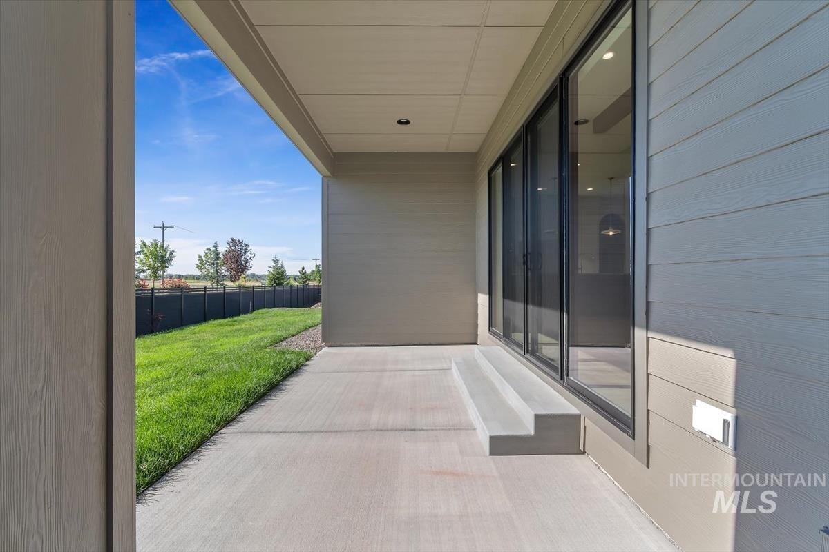 2200 N Palaestra Ave, Eagle, Idaho 83616, 3 Bedrooms, 2 Bathrooms, Residential For Sale, Price $974,900, 98984685