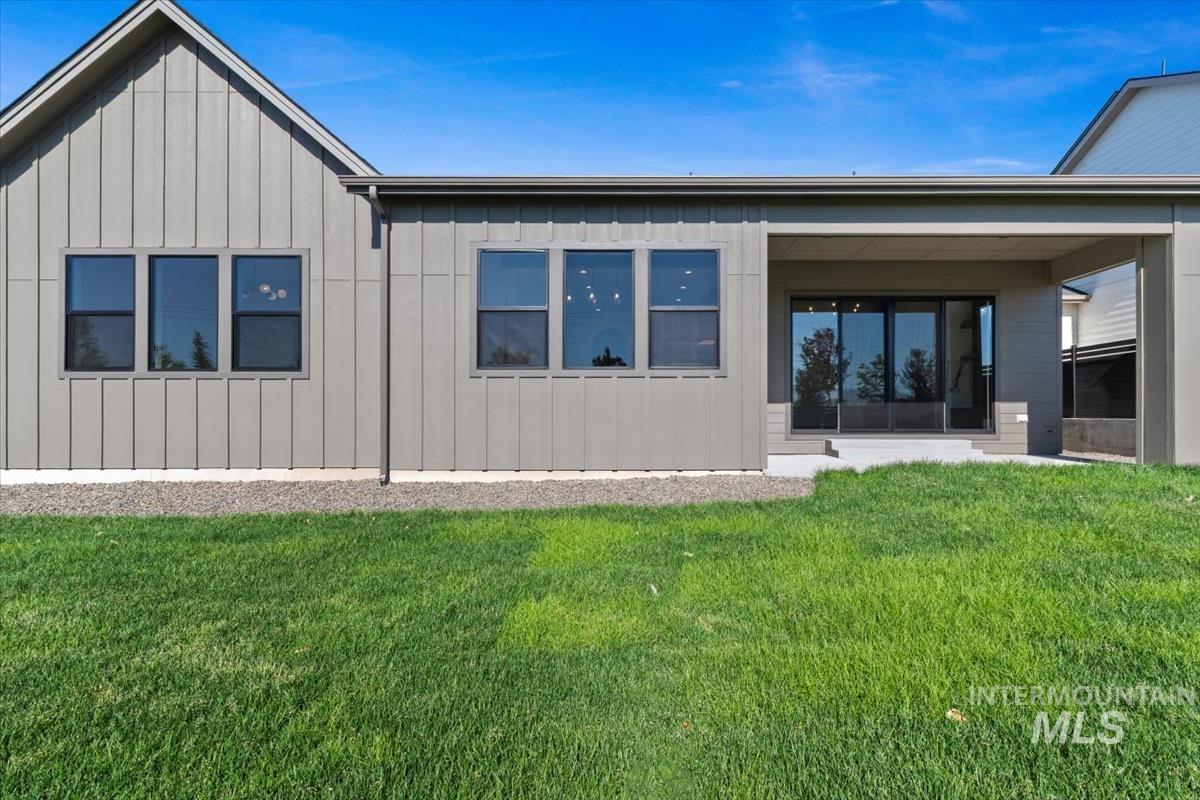 2200 N Palaestra Ave, Eagle, Idaho 83616, 3 Bedrooms, 2 Bathrooms, Residential For Sale, Price $974,900, 98984685