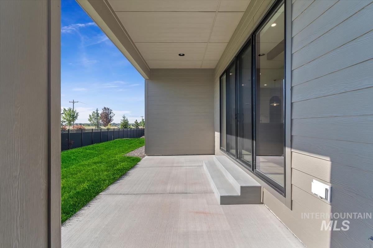 2200 N Palaestra Ave, Eagle, Idaho 83616, 3 Bedrooms, 2 Bathrooms, Residential For Sale, Price $974,900, 98984685