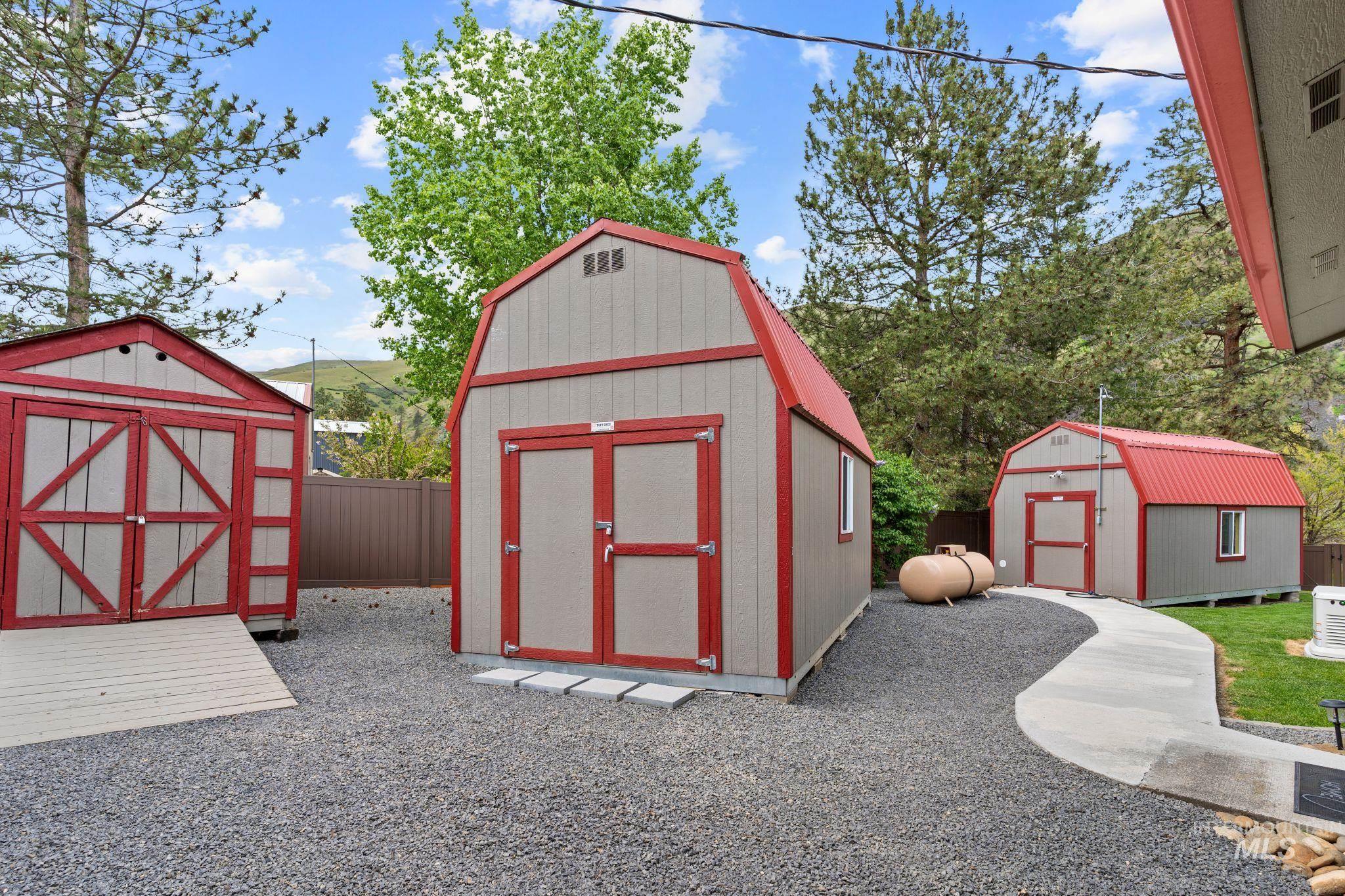 20015 Clark Street, Juliaetta, Idaho 83535, 3 Bedrooms, 2 Bathrooms, Residential For Sale, Price $625,000,MLS 98984687