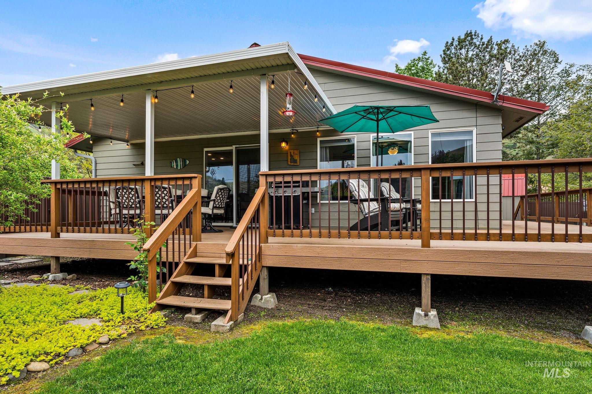 20015 Clark Street, Juliaetta, Idaho 83535, 3 Bedrooms, 2 Bathrooms, Residential For Sale, Price $625,000,MLS 98984687