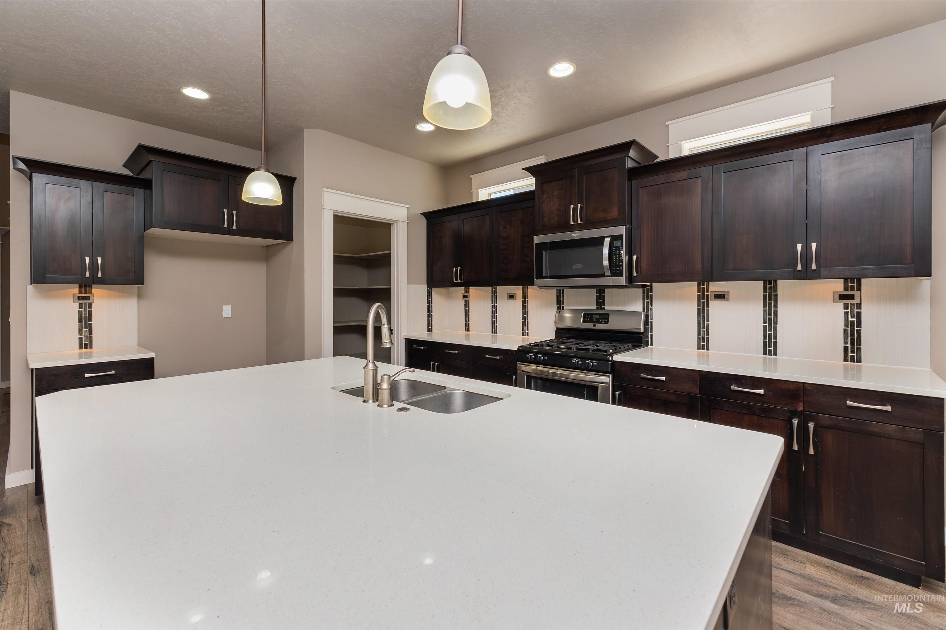 1223 W Sandcrest Ct, Nampa, Idaho 83686, 4 Bedrooms, 2.5 Bathrooms, Residential For Sale, Price $589,900,MLS 98984688