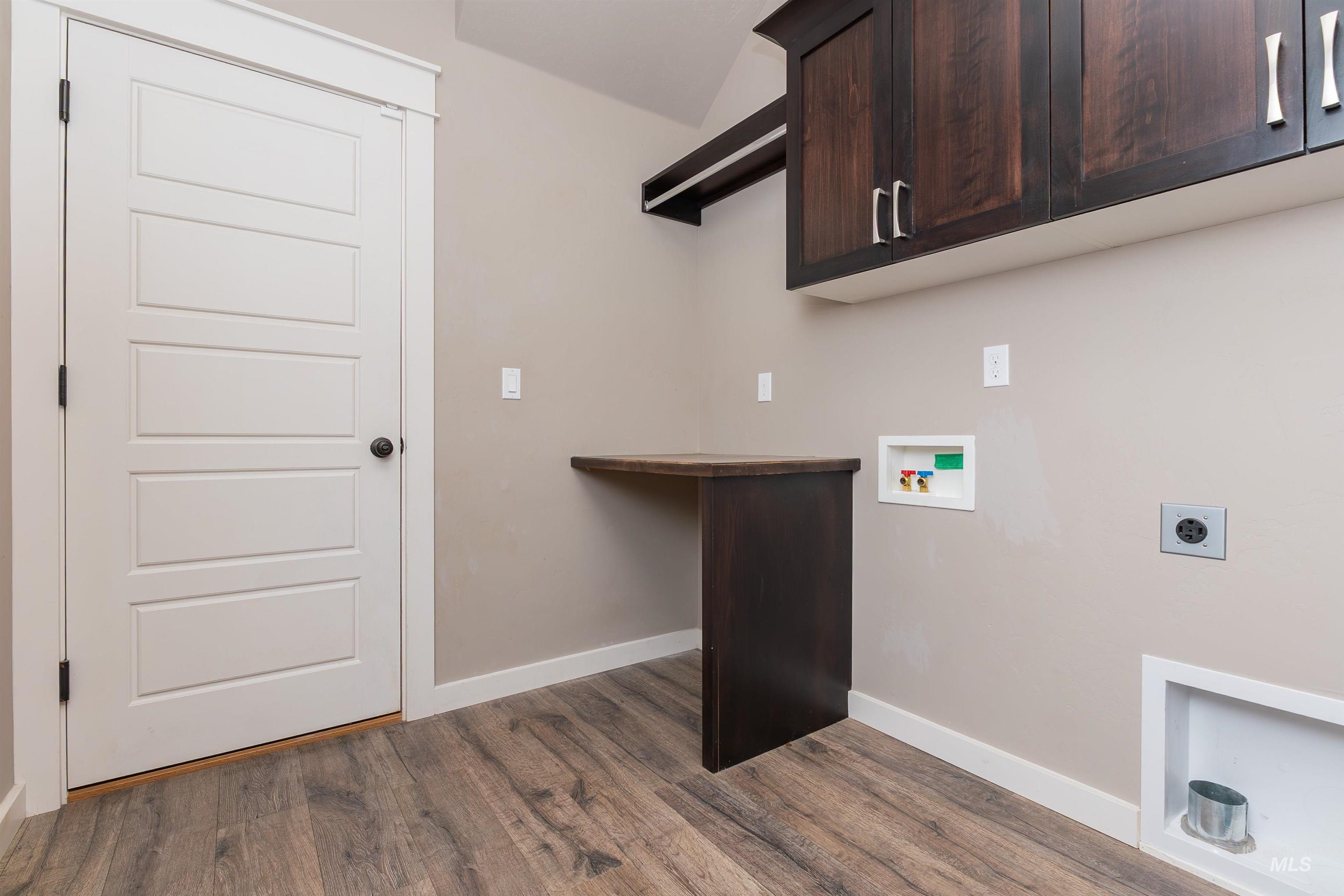 1223 W Sandcrest Ct, Nampa, Idaho 83686, 4 Bedrooms, 2.5 Bathrooms, Residential For Sale, Price $589,900,MLS 98984688