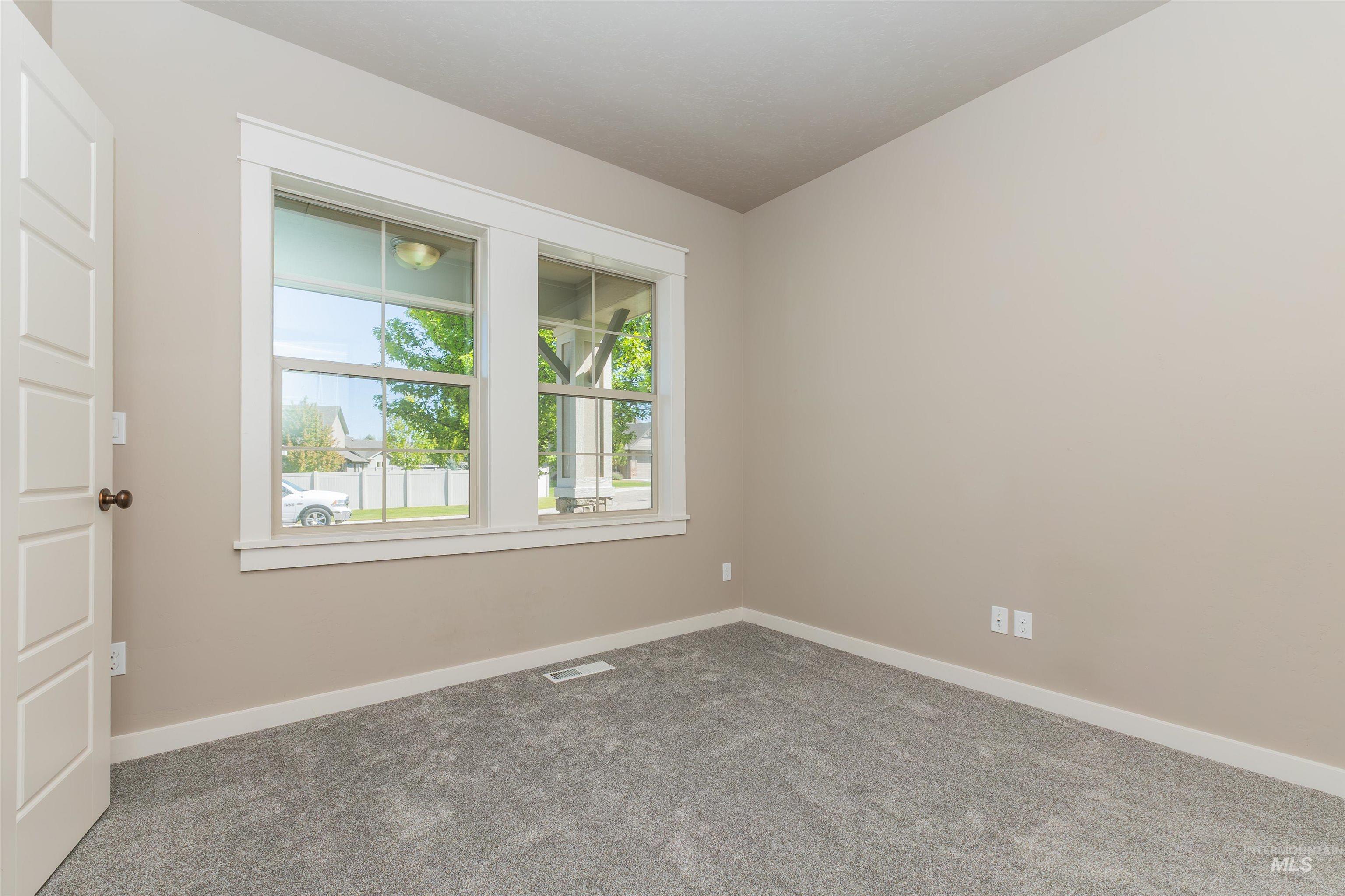 1223 W Sandcrest Ct, Nampa, Idaho 83686, 4 Bedrooms, 2.5 Bathrooms, Residential For Sale, Price $589,900,MLS 98984688
