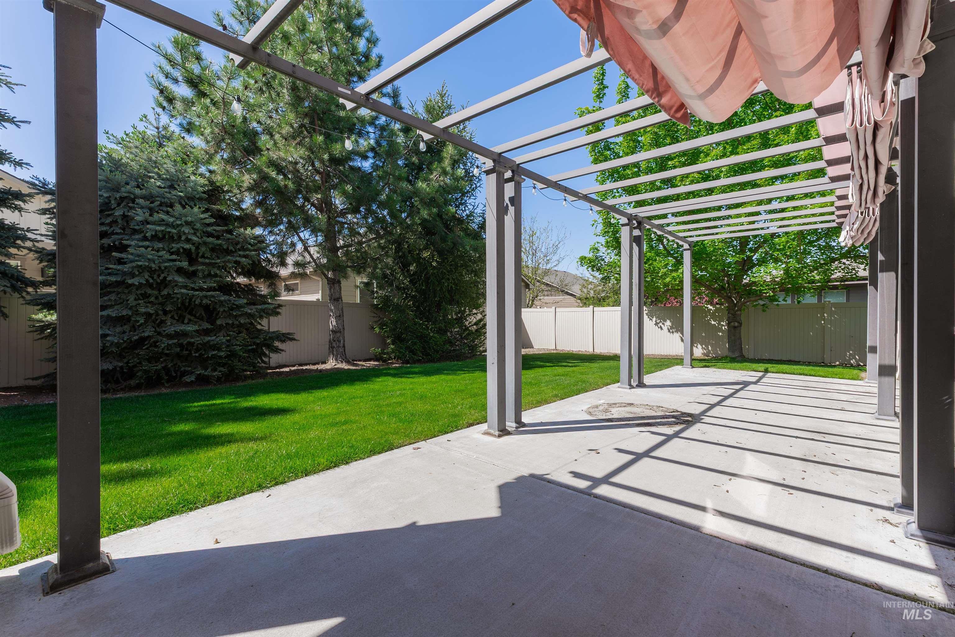 1223 W Sandcrest Ct, Nampa, Idaho 83686, 4 Bedrooms, 2.5 Bathrooms, Residential For Sale, Price $589,900,MLS 98984688