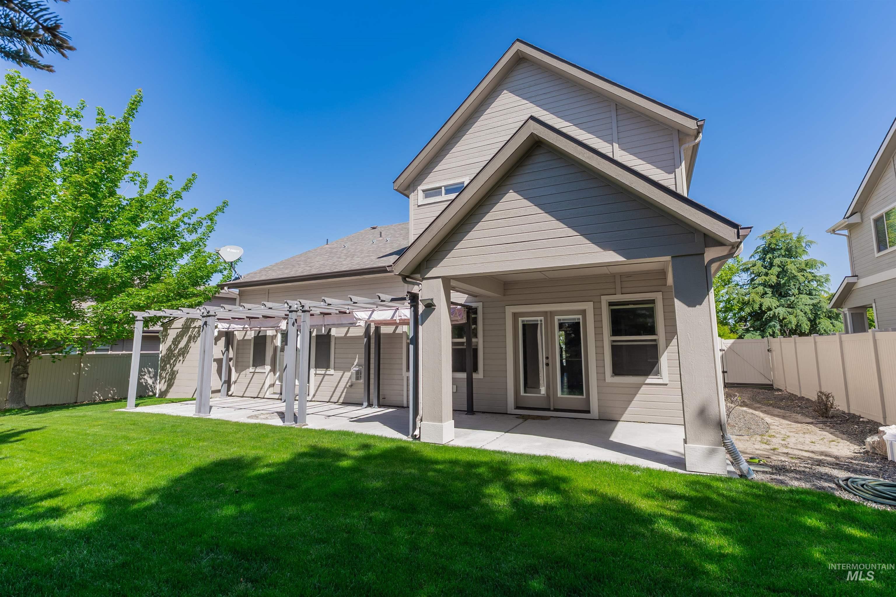 1223 W Sandcrest Ct, Nampa, Idaho 83686, 4 Bedrooms, 2.5 Bathrooms, Residential For Sale, Price $589,900,MLS 98984688