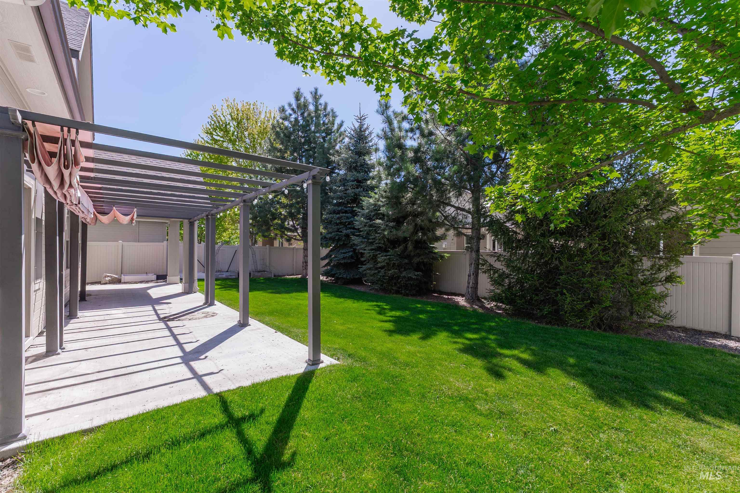 1223 W Sandcrest Ct, Nampa, Idaho 83686, 4 Bedrooms, 2.5 Bathrooms, Residential For Sale, Price $589,900,MLS 98984688