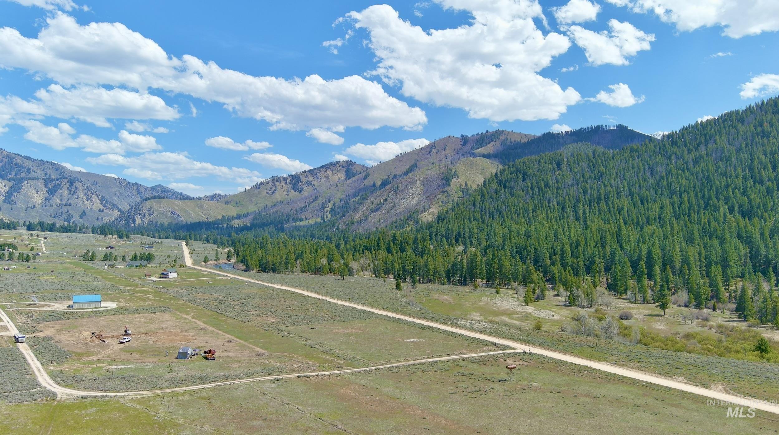 4942 E Baumgartner Rd, Featherville, Idaho 83647, 3 Bedrooms, 2.5 Bathrooms, Residential For Sale, Price $755,000,MLS 98984690