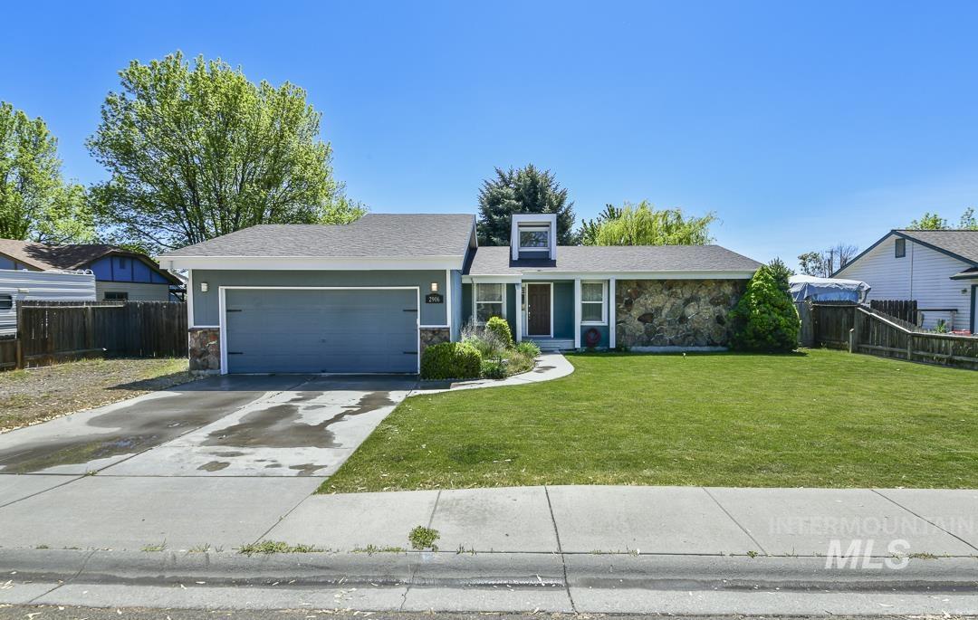 2906 Owyhee Ln, Caldwell, Idaho 83605, 3 Bedrooms, 2 Bathrooms, Residential For Sale, Price $354,900,MLS 98984692