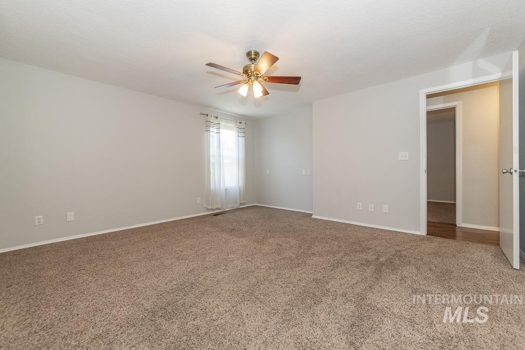 2906 Owyhee Ln, Caldwell, Idaho 83605, 3 Bedrooms, 2 Bathrooms, Residential For Sale, Price $354,900,MLS 98984692