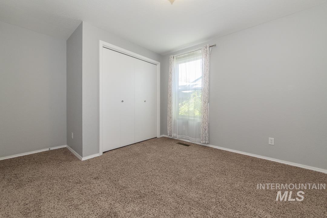 2906 Owyhee Ln, Caldwell, Idaho 83605, 3 Bedrooms, 2 Bathrooms, Residential For Sale, Price $354,900,MLS 98984692