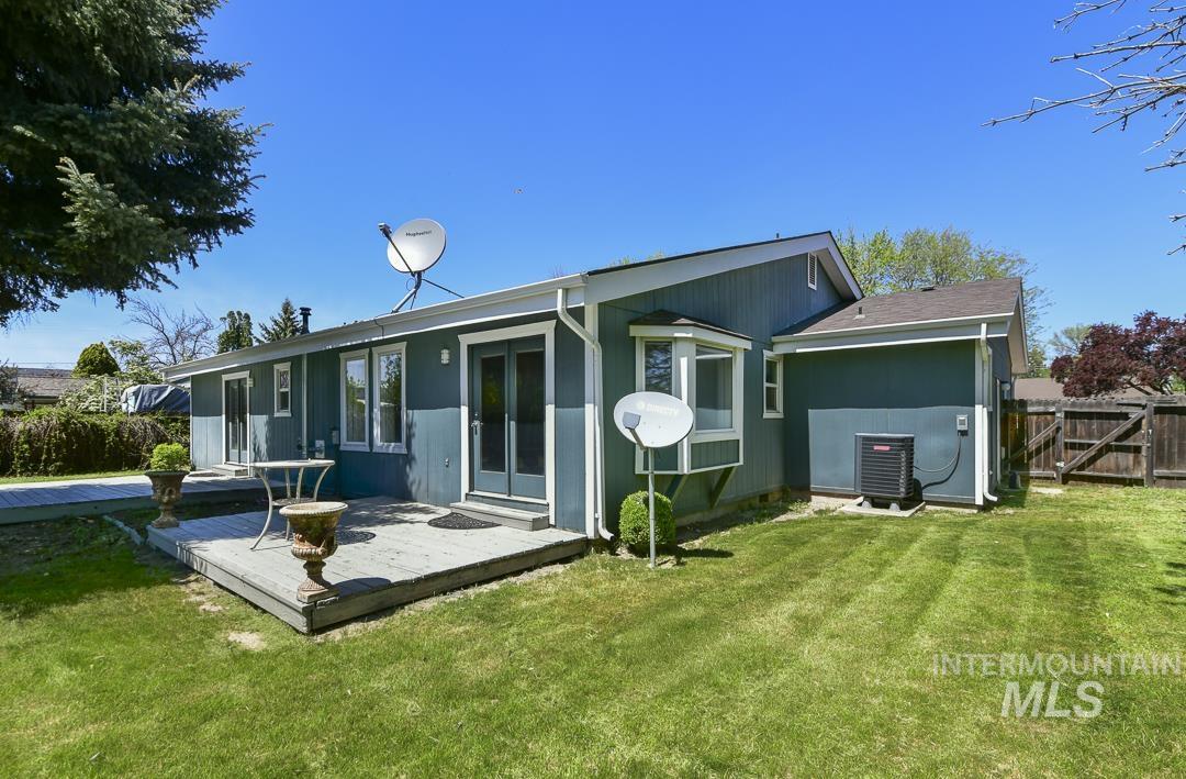 2906 Owyhee Ln, Caldwell, Idaho 83605, 3 Bedrooms, 2 Bathrooms, Residential For Sale, Price $354,900,MLS 98984692