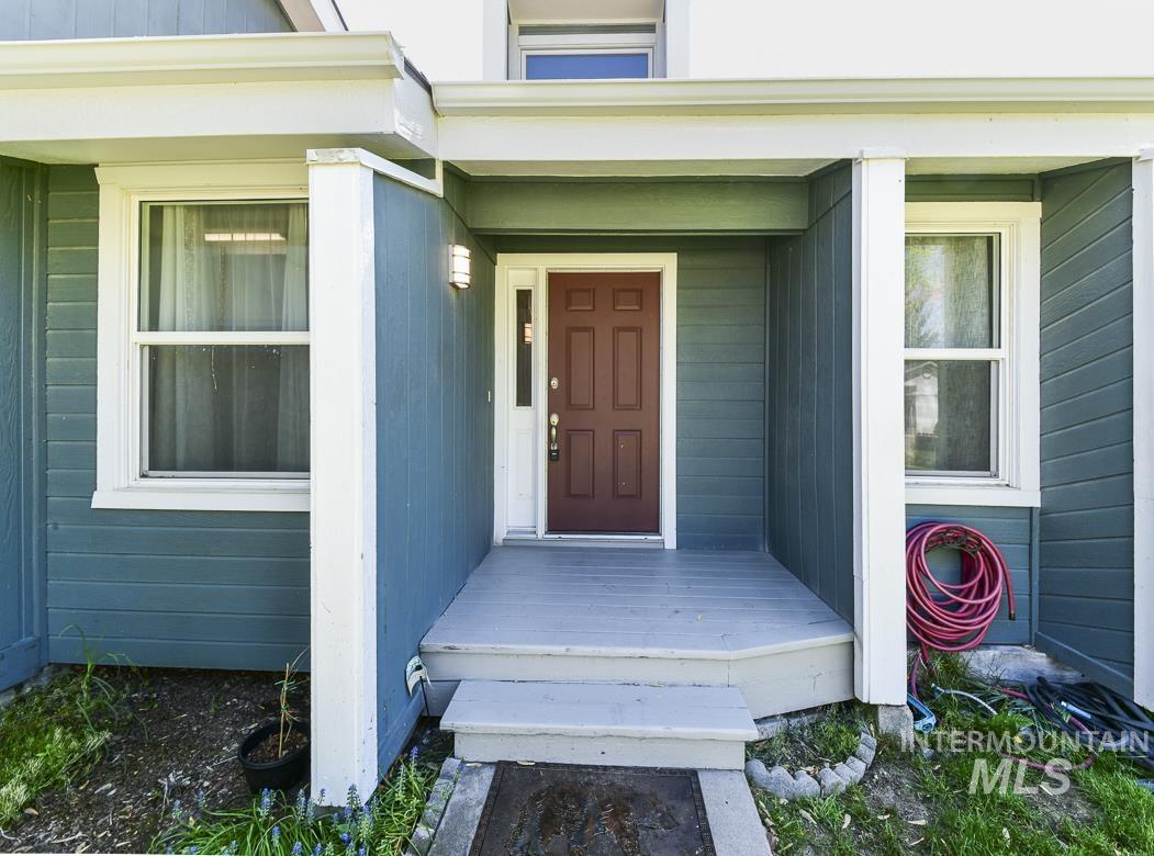 2906 Owyhee Ln, Caldwell, Idaho 83605, 3 Bedrooms, 2 Bathrooms, Residential For Sale, Price $354,900,MLS 98984692