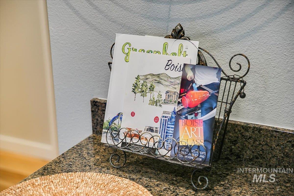 1463 W Grand Ave, Boise, Idaho 83702, 2 Bedrooms, 1 Bathroom, Residential For Sale, Price $384,900,MLS 98984695