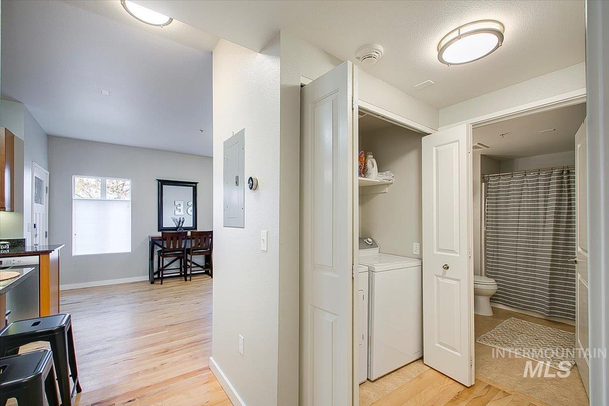 1463 W Grand Ave, Boise, Idaho 83702, 2 Bedrooms, 1 Bathroom, Residential For Sale, Price $384,900,MLS 98984695