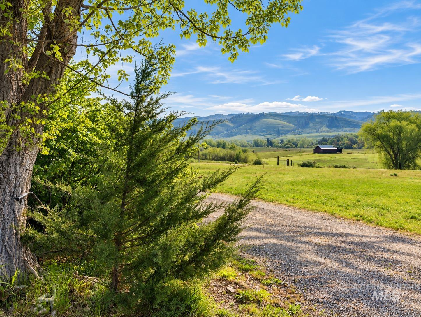 2127 Hwy 95, Council, Idaho 83612, 3 Bedrooms, 2.5 Bathrooms, Residential For Sale, Price $635,000,MLS 98984697